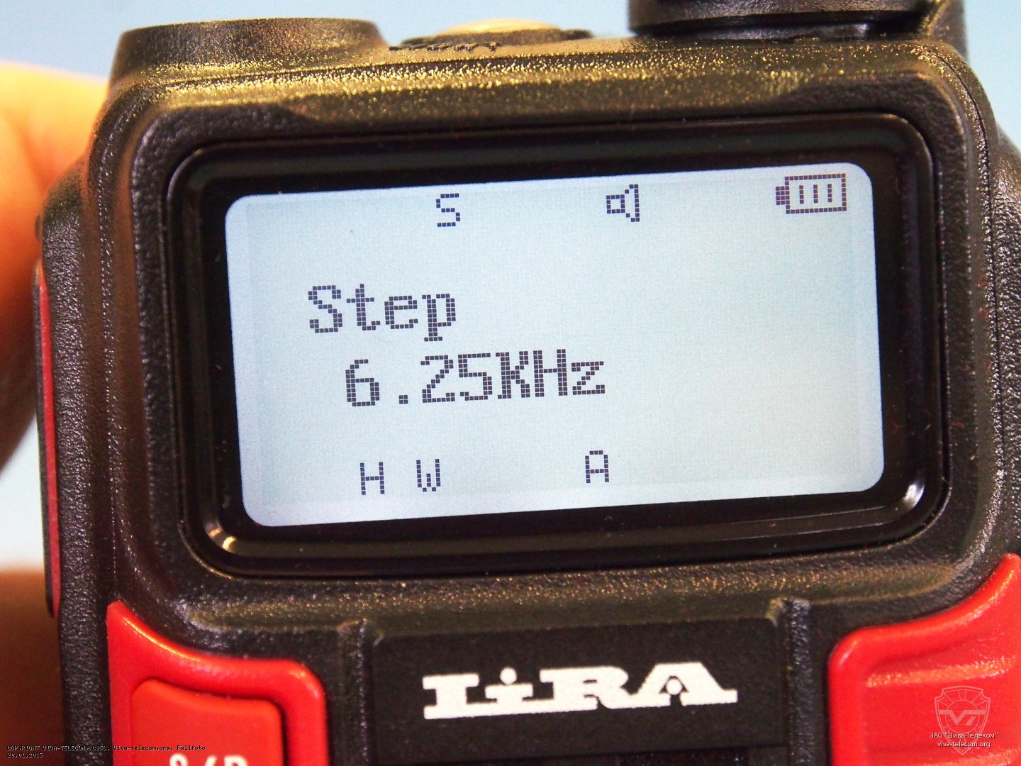 ����� ���� ����� ������ � ������������ Lira P-580UV