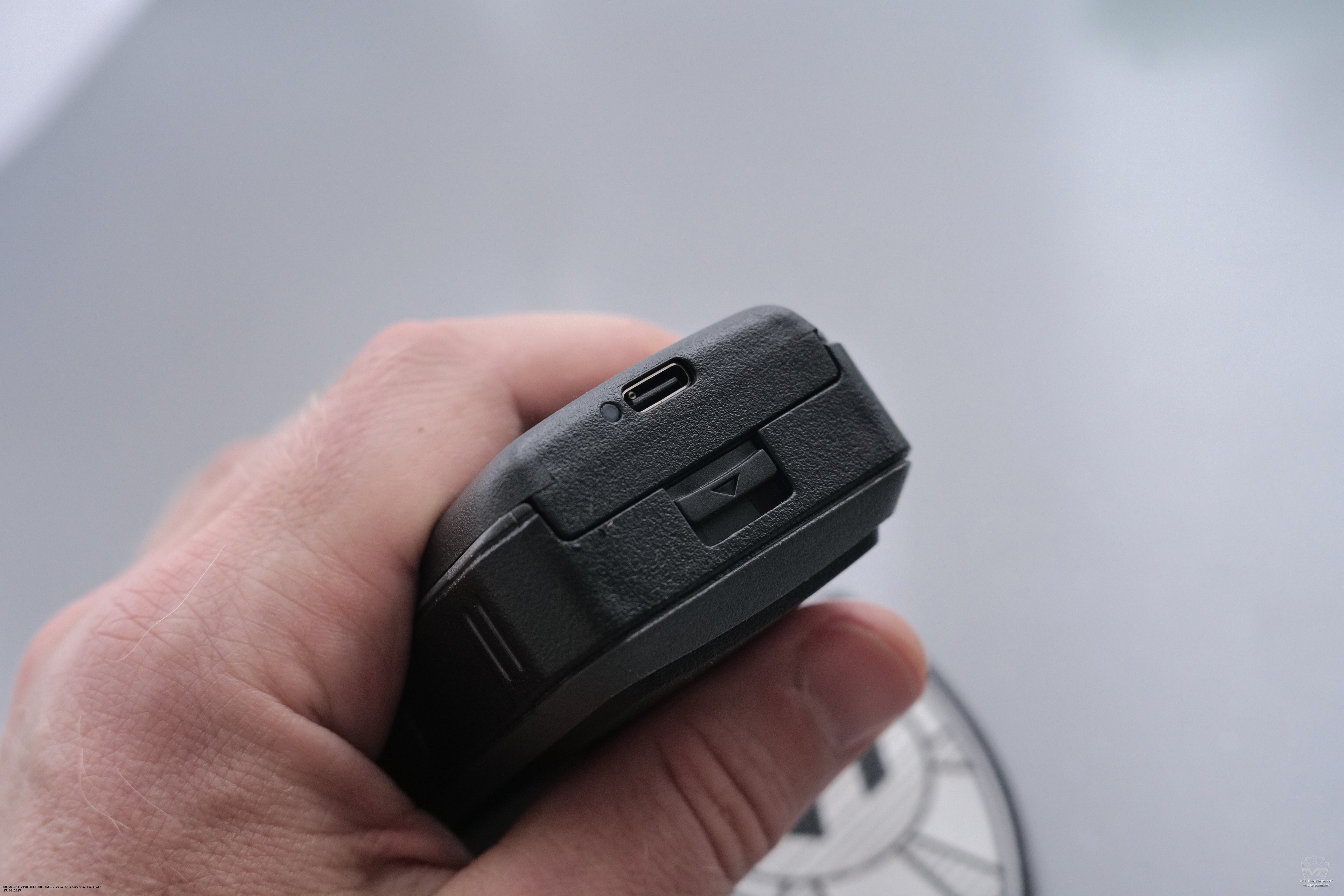 USB порт зарядки радиостанции Lira P-110L. Lira BP-110 USB порт зарядки радиостанции Lira P-110L