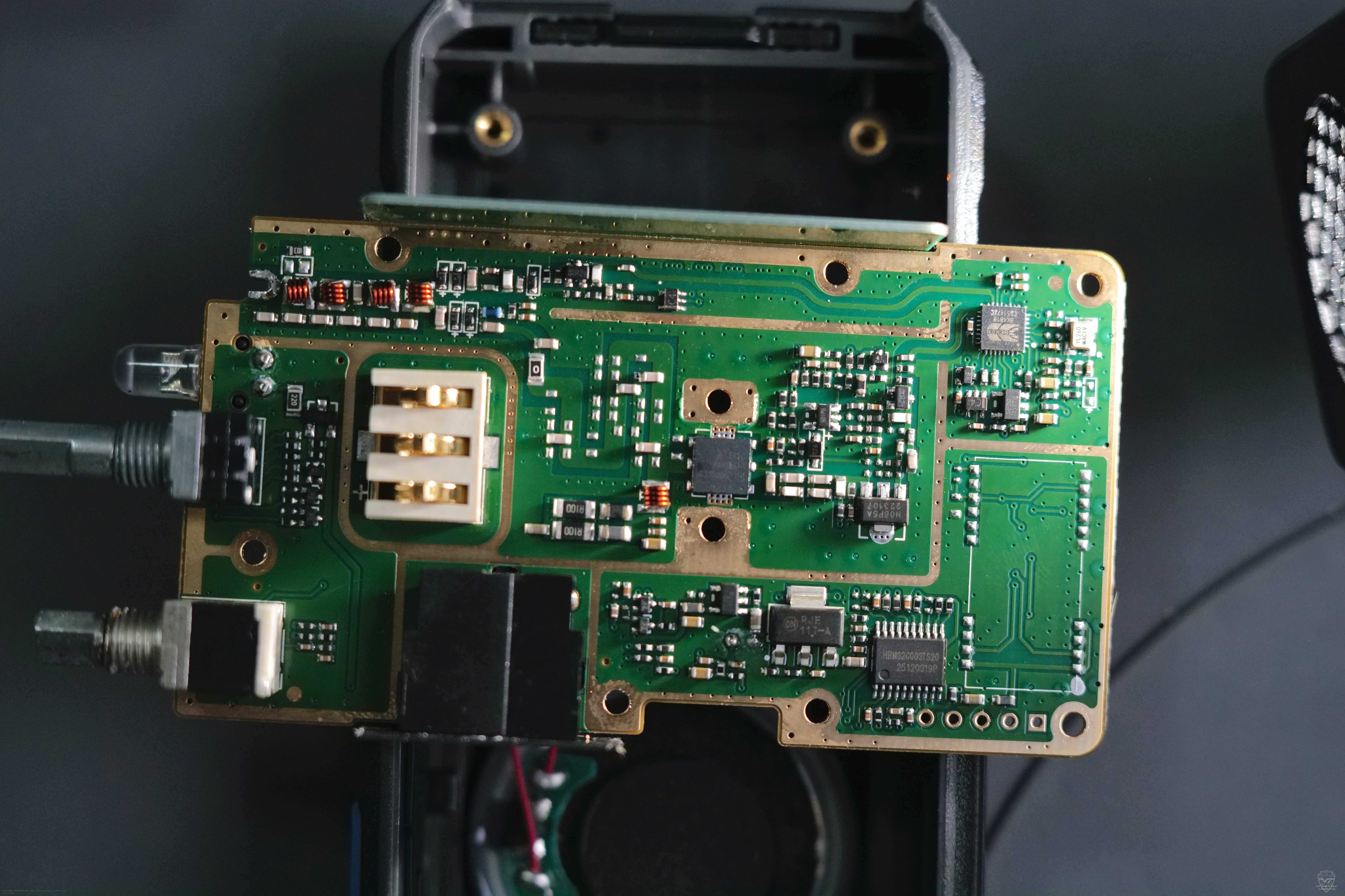 ��� �������� ����� ������������ Lira P-210L �����