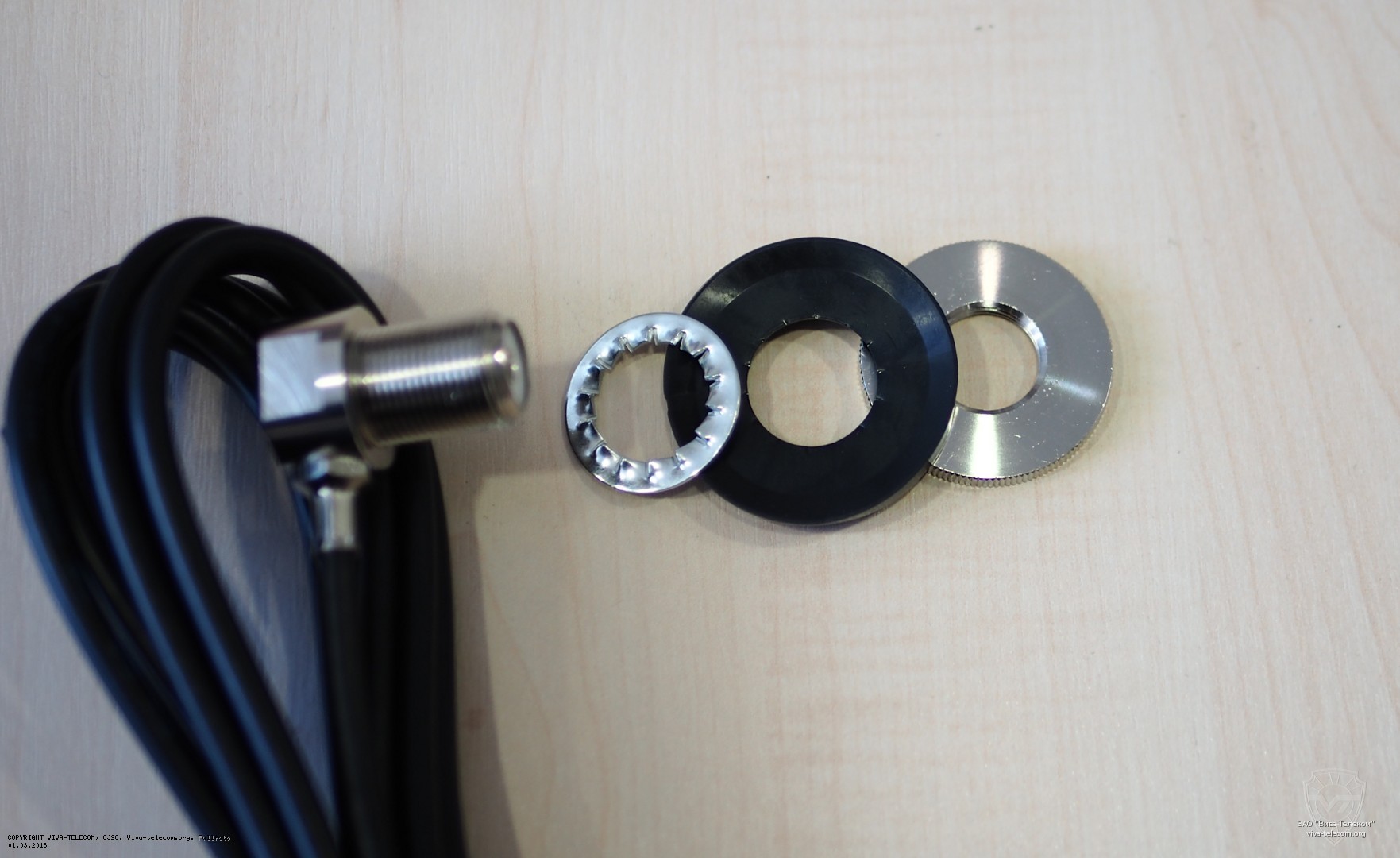 ������ Midland Centre Roof Mount