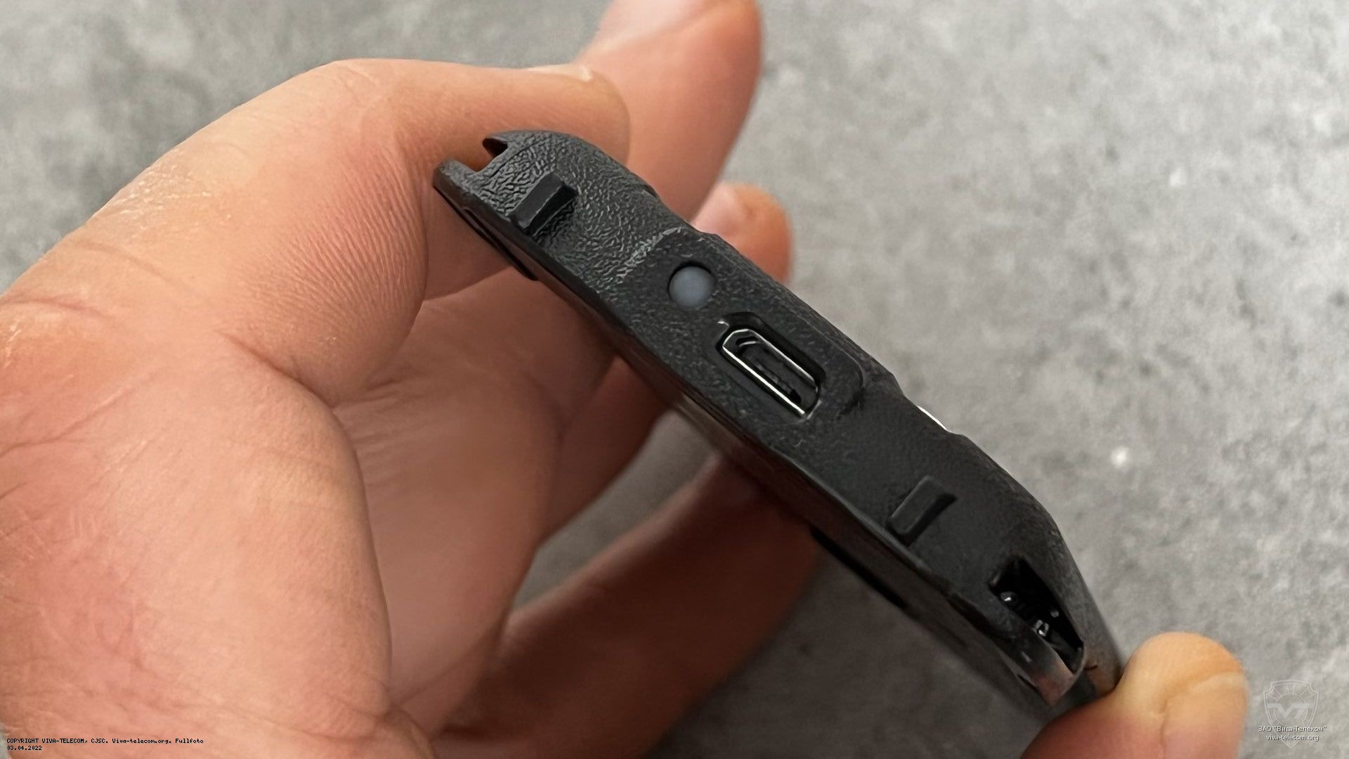 ������������ Midland G4 � micro USB ��������