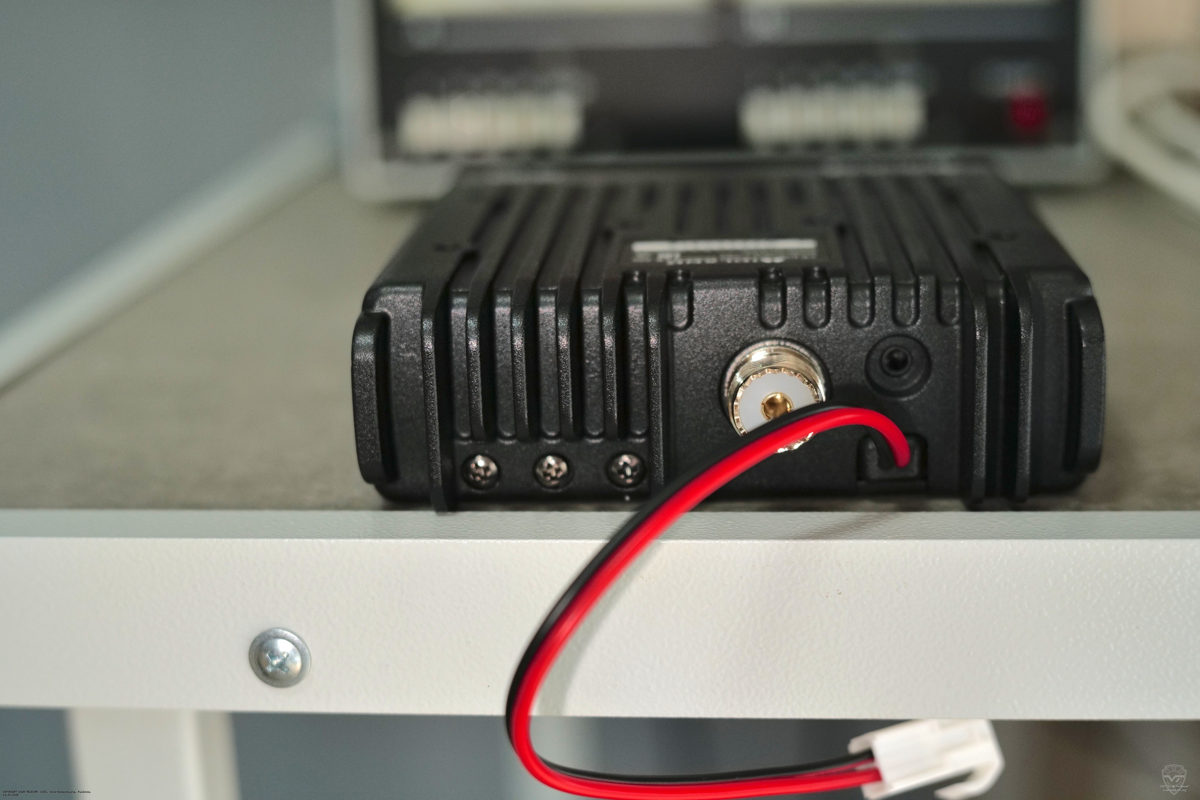 ��� ������������ Midland CB-200 �����