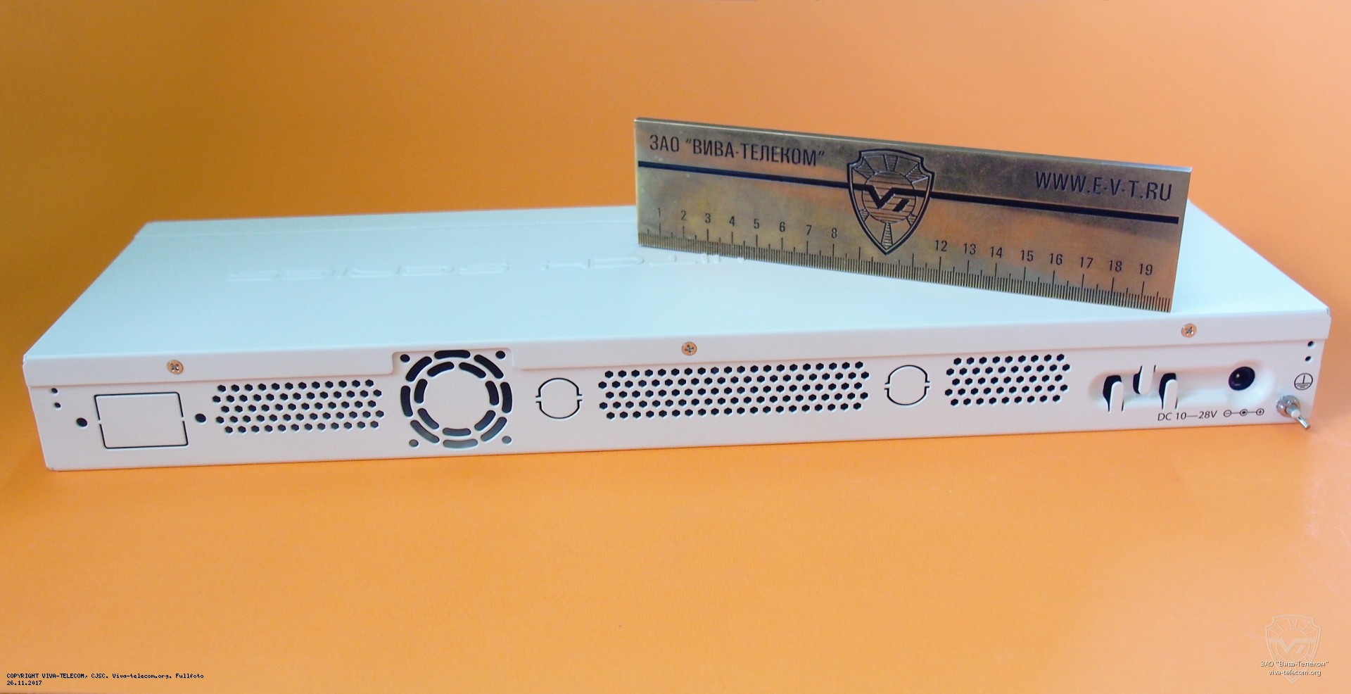 ������ ����� ������� ����������� Mikrotik CRS326-24G-2S+RM