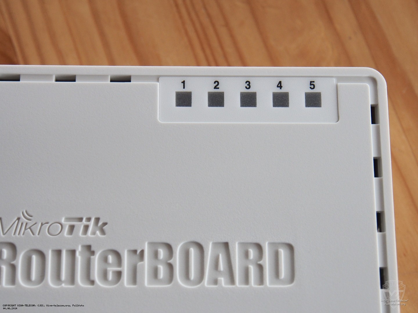 ���������� �������������� Mikrotik RouterBOARD RB951-2n