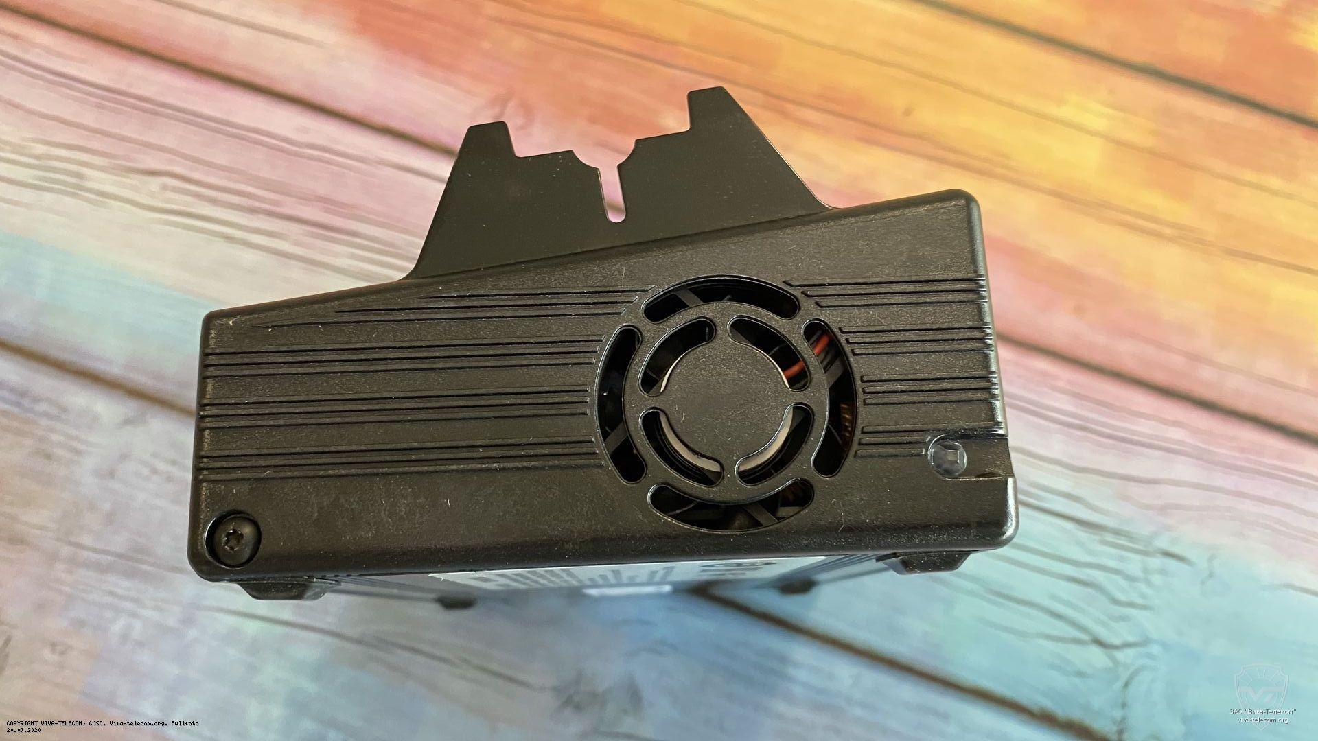 Вид блока Motorola PMPN4076 слева. Motorola PMPN4076 Вид блока Motorola PMPN4076 слева