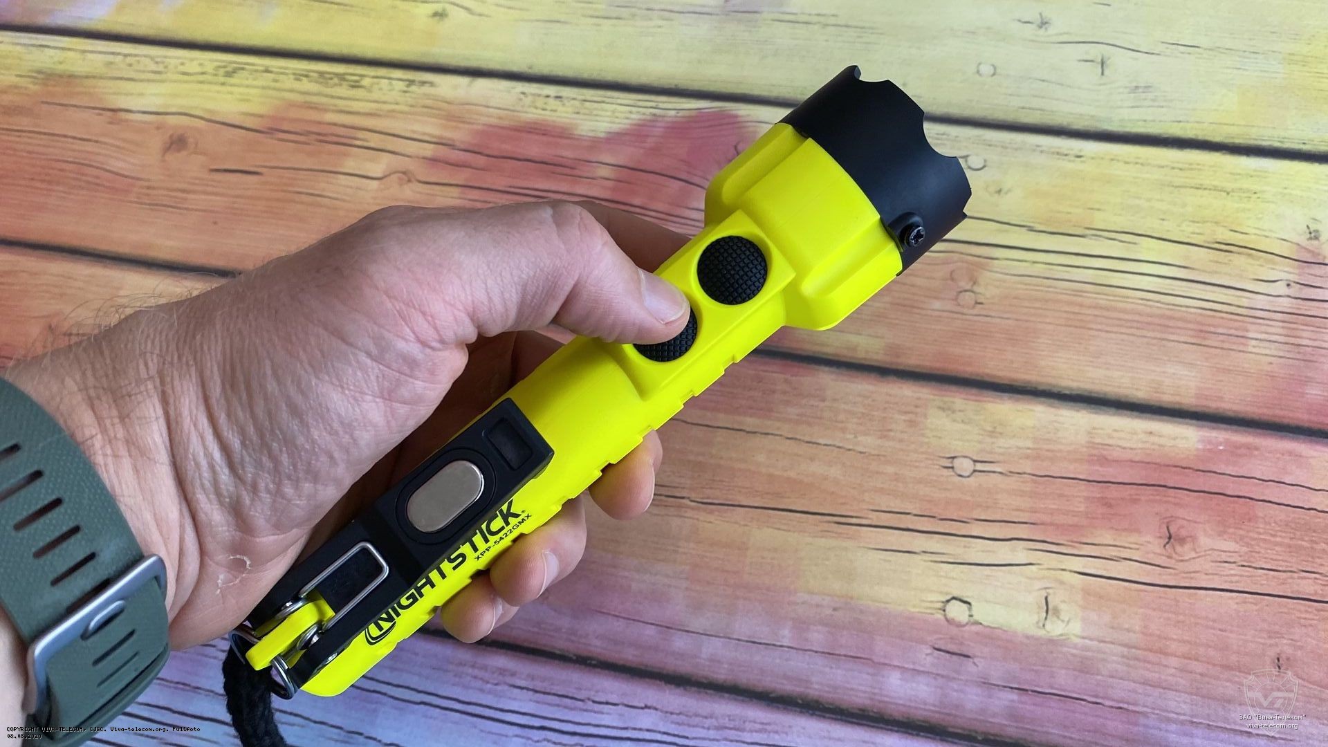 ������ ���������� ������ Nightstick XPP-5422GMX