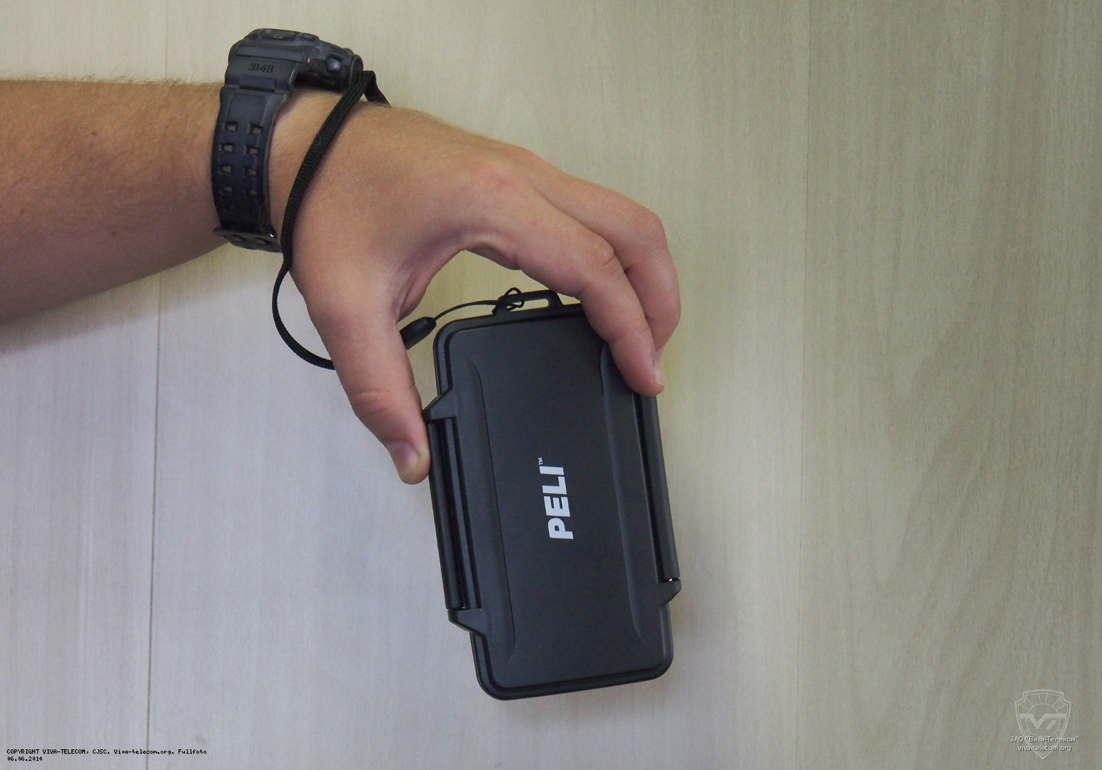 ���������� ������� ����� Pelican 0955