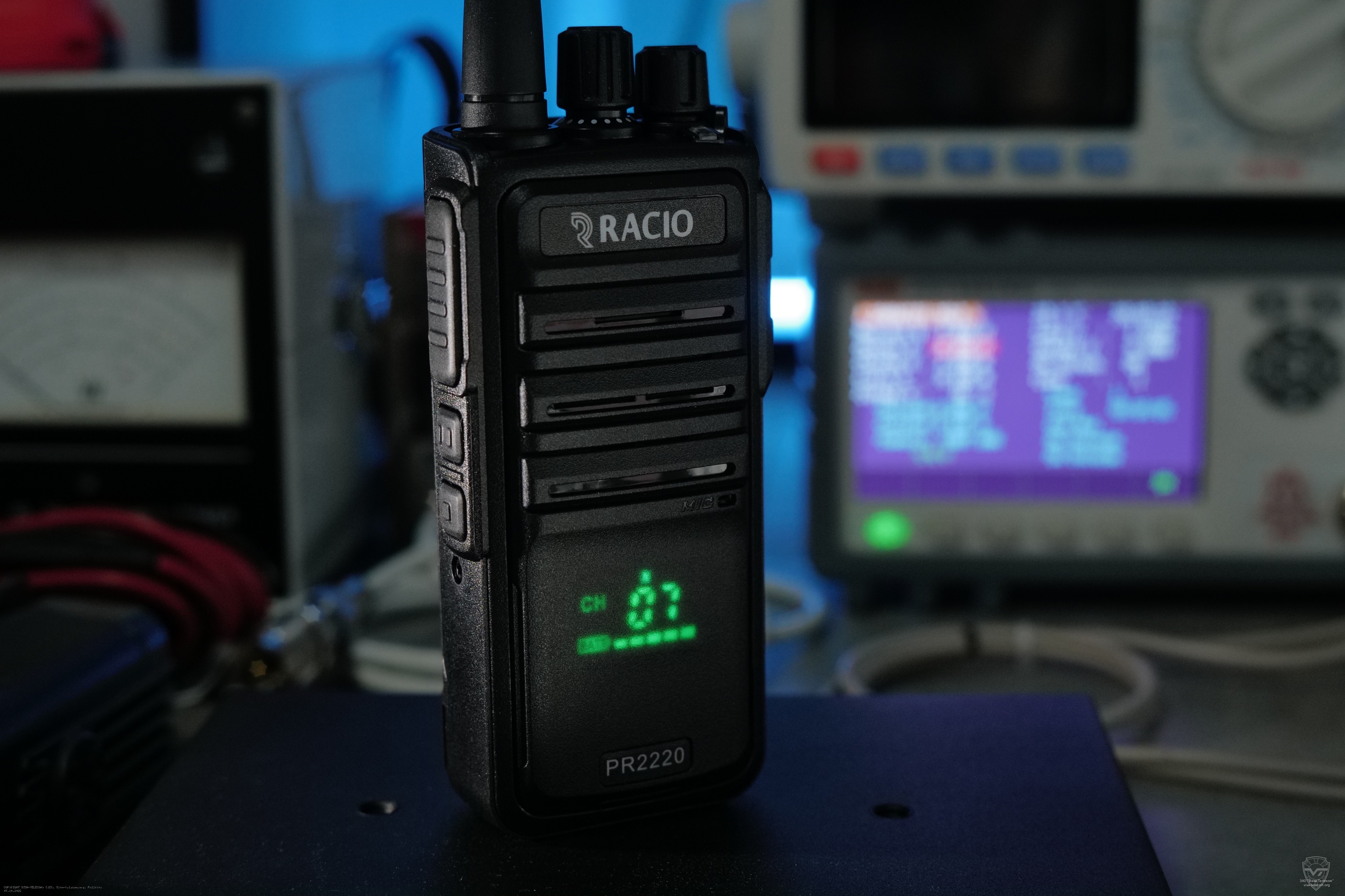 Аналоговая радиостанция Racio PR2220 со скрытым дисплеем. Racio PR2220 Аналоговая радиостанция Racio PR2220 со скрытым дисплеем