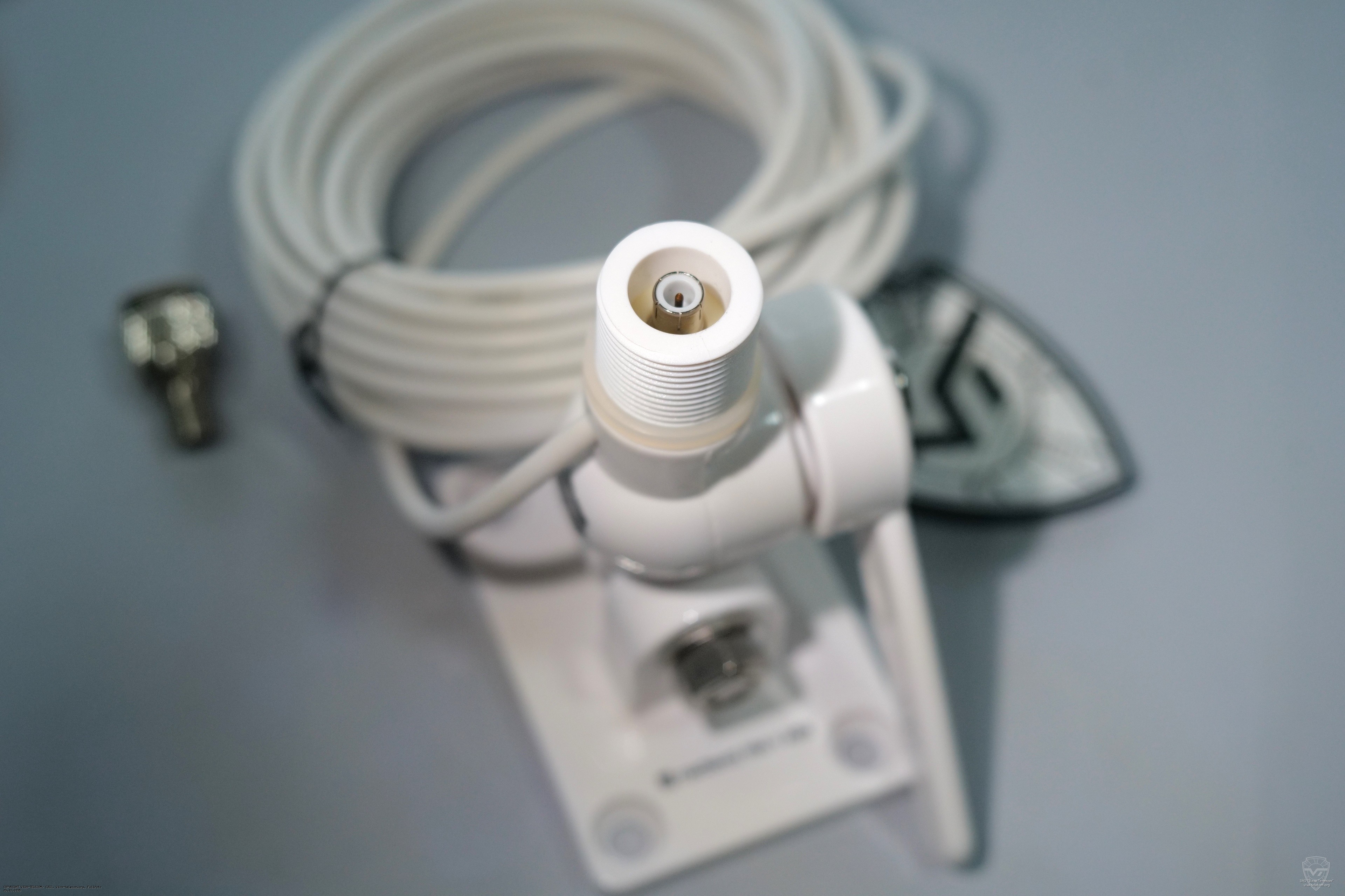 ������ ������� ��������� Radaxo RM-1 ABS