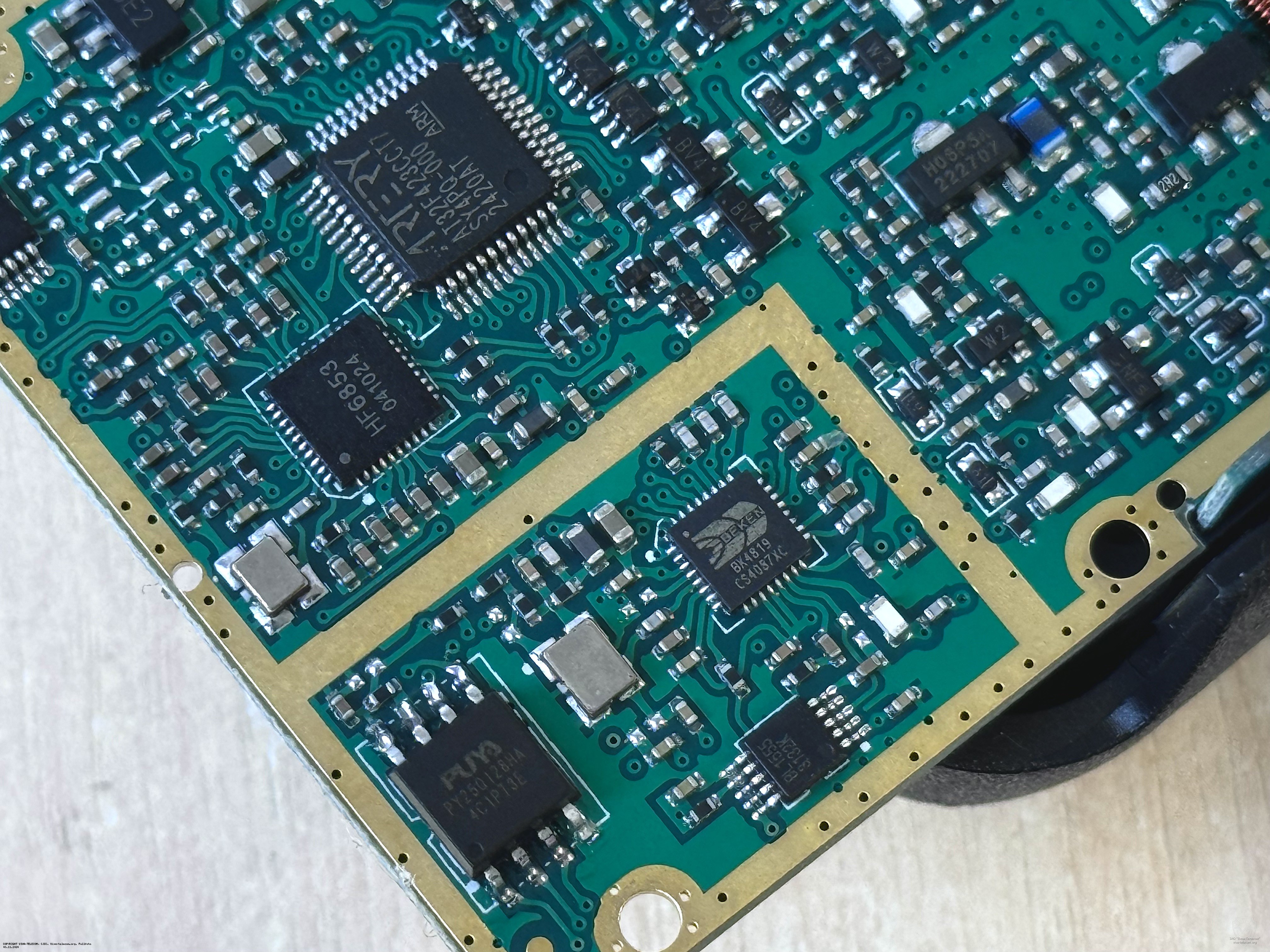 Печатная плата радиостанции Radtel RT-4D. Radtel RT-4D Печатная плата радиостанции Radtel RT-4D