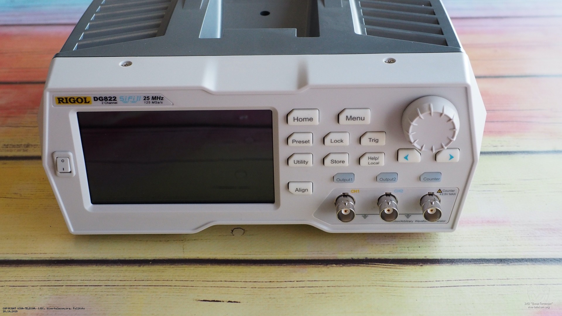 �������� ������ ���������� RIGOL DG822