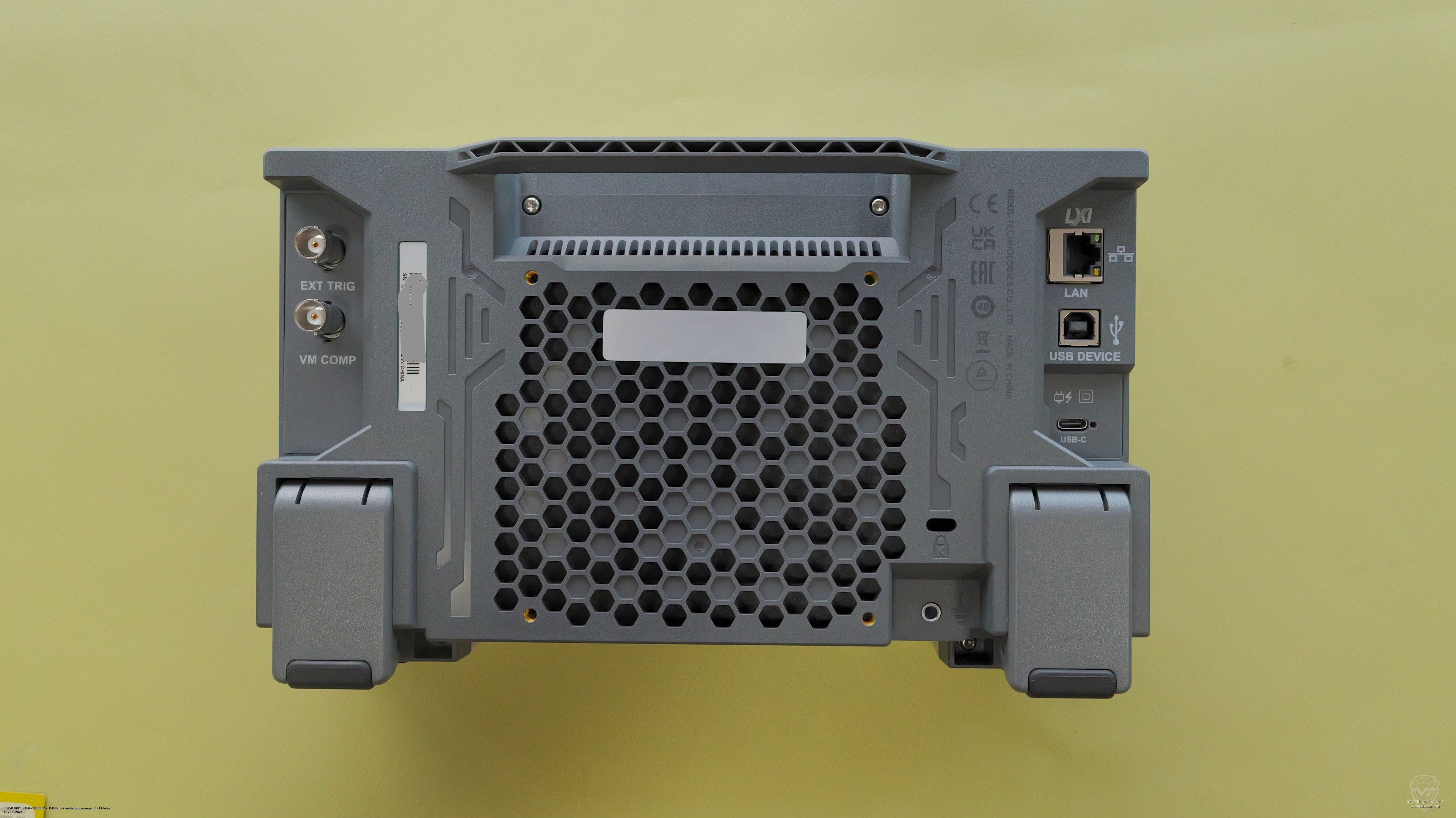 ��� ����������� RIGOL DM858