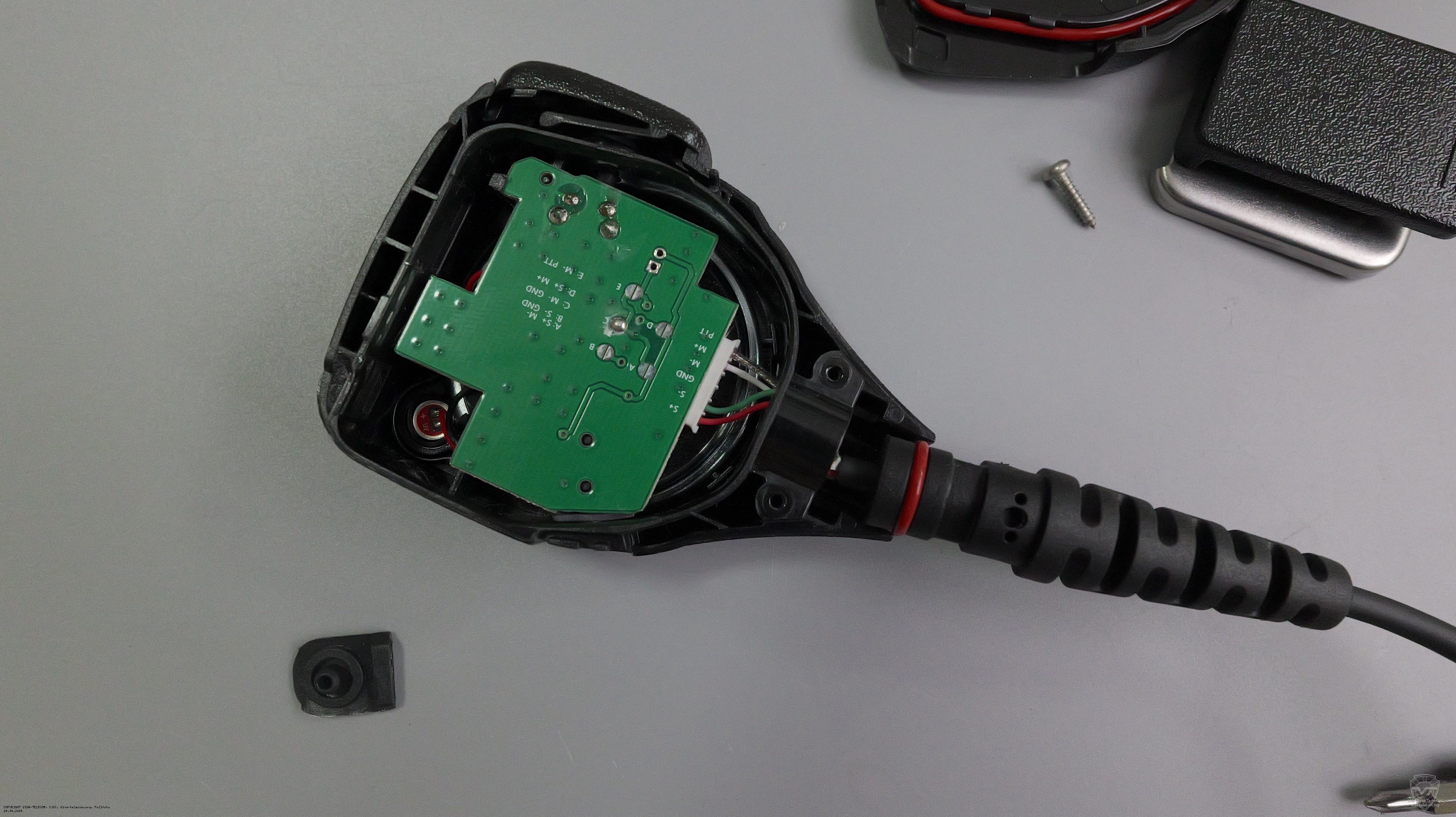 Шнур спикер-микрофона Roger RMC-R250. Roger RMC-R250 Шнур спикер-микрофона Roger RMC-R250