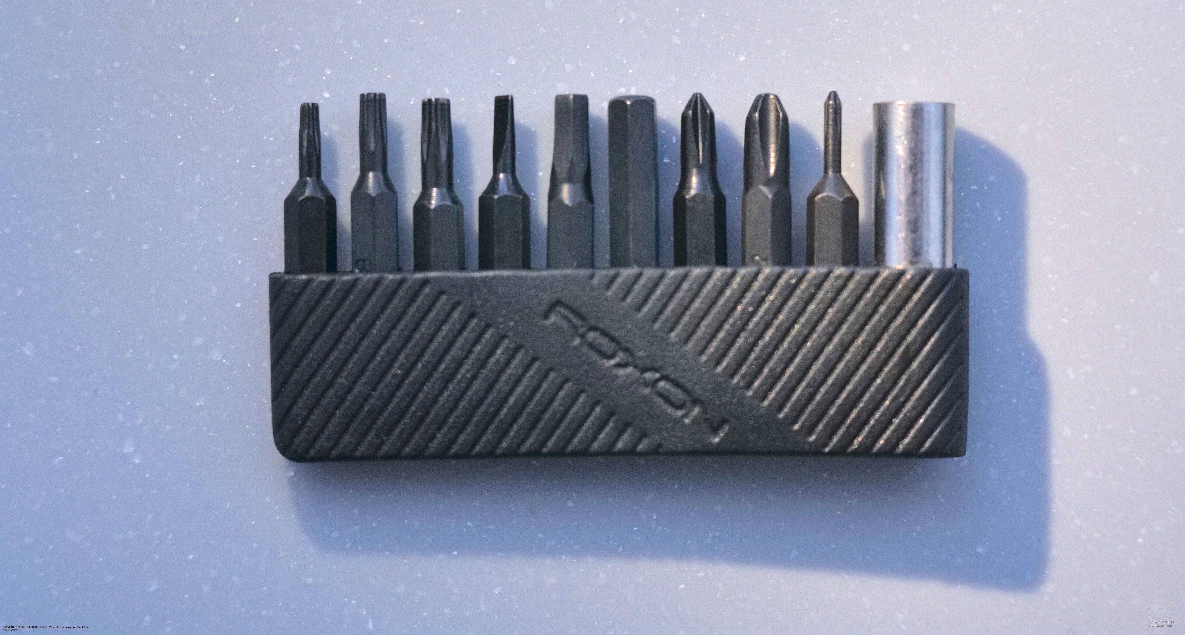 Набор бит мультитула Roxon Mini-M2. Roxon Mini-M2 Набор бит мультитула Roxon Mini-M2