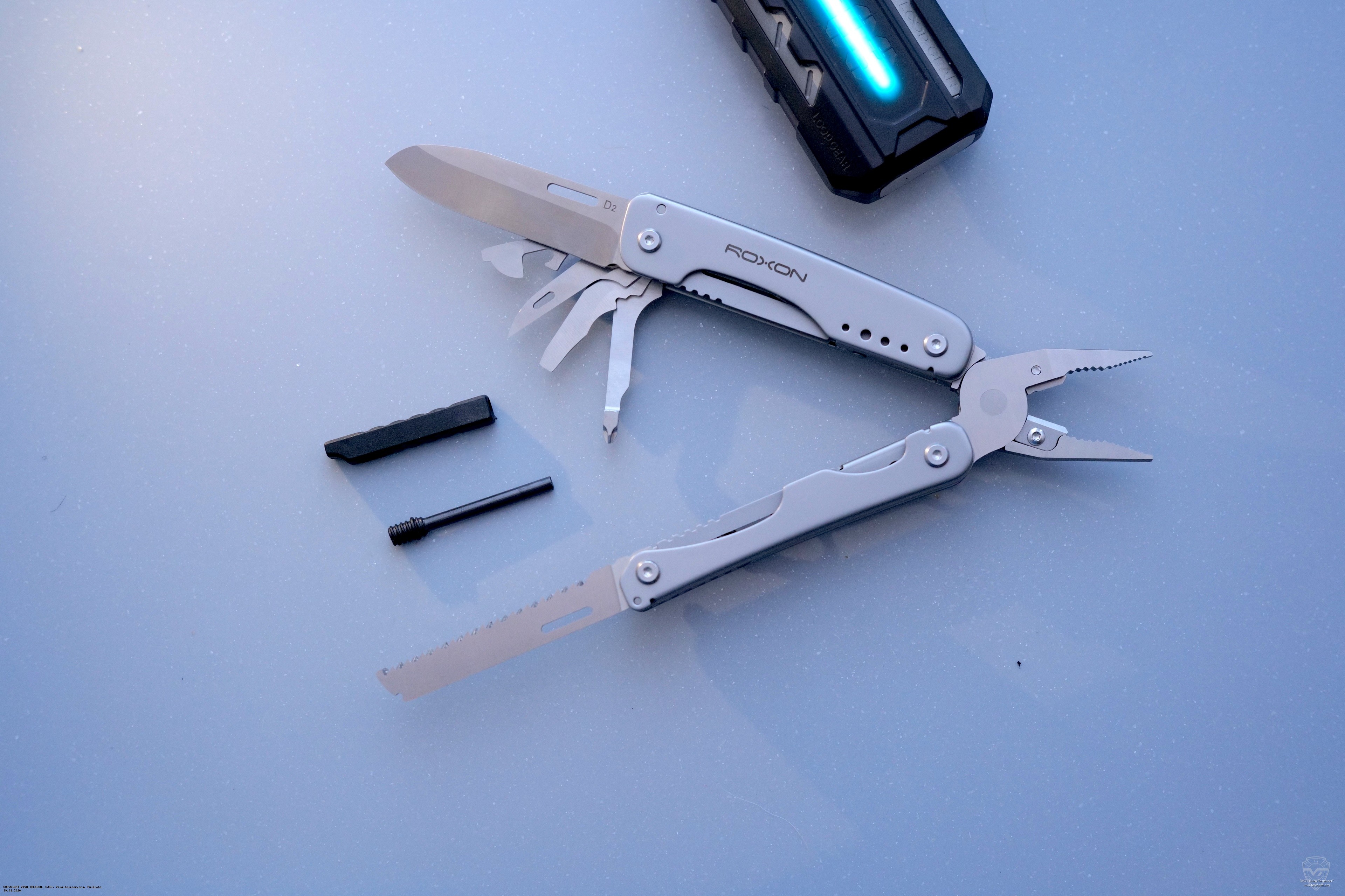 ����������� ���������� Roxon Flash Elite S803E