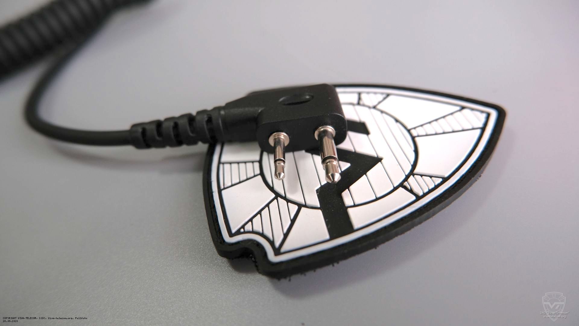 ������ Sirus HM-450L-V2 ��� ����������� � ������������ Icom