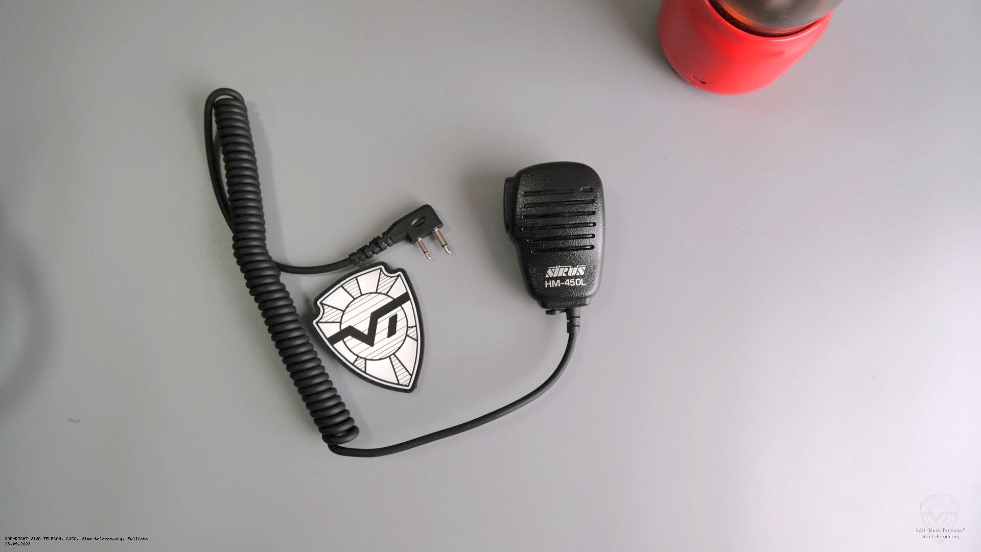 �������� �������-�������� Sirus HM-450L-V2 ��� ������������ Icom