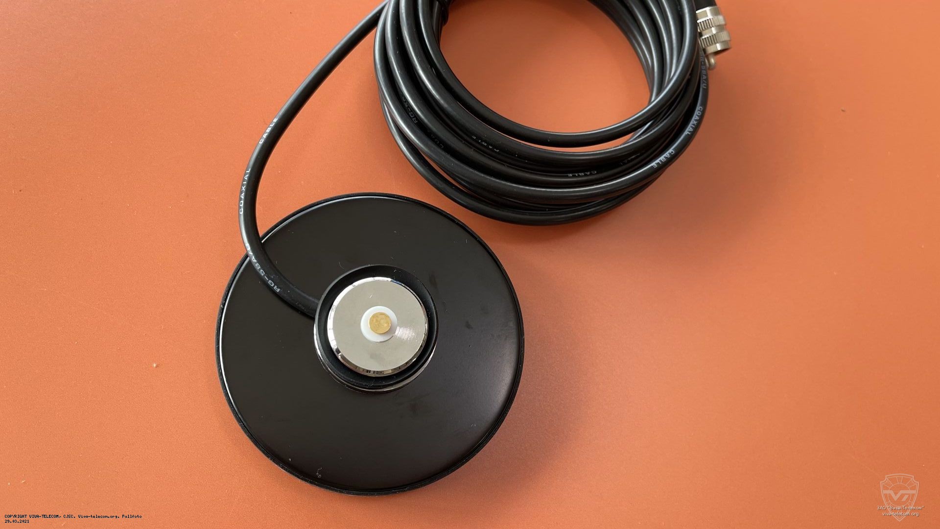 Магнит Sirus SDNM90B с NMO основанием. Sirus SDNM90B Магнит Sirus SDNM90B с NMO основанием