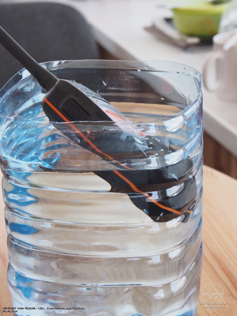 ��������� ������������ Standard Horizon HX-100