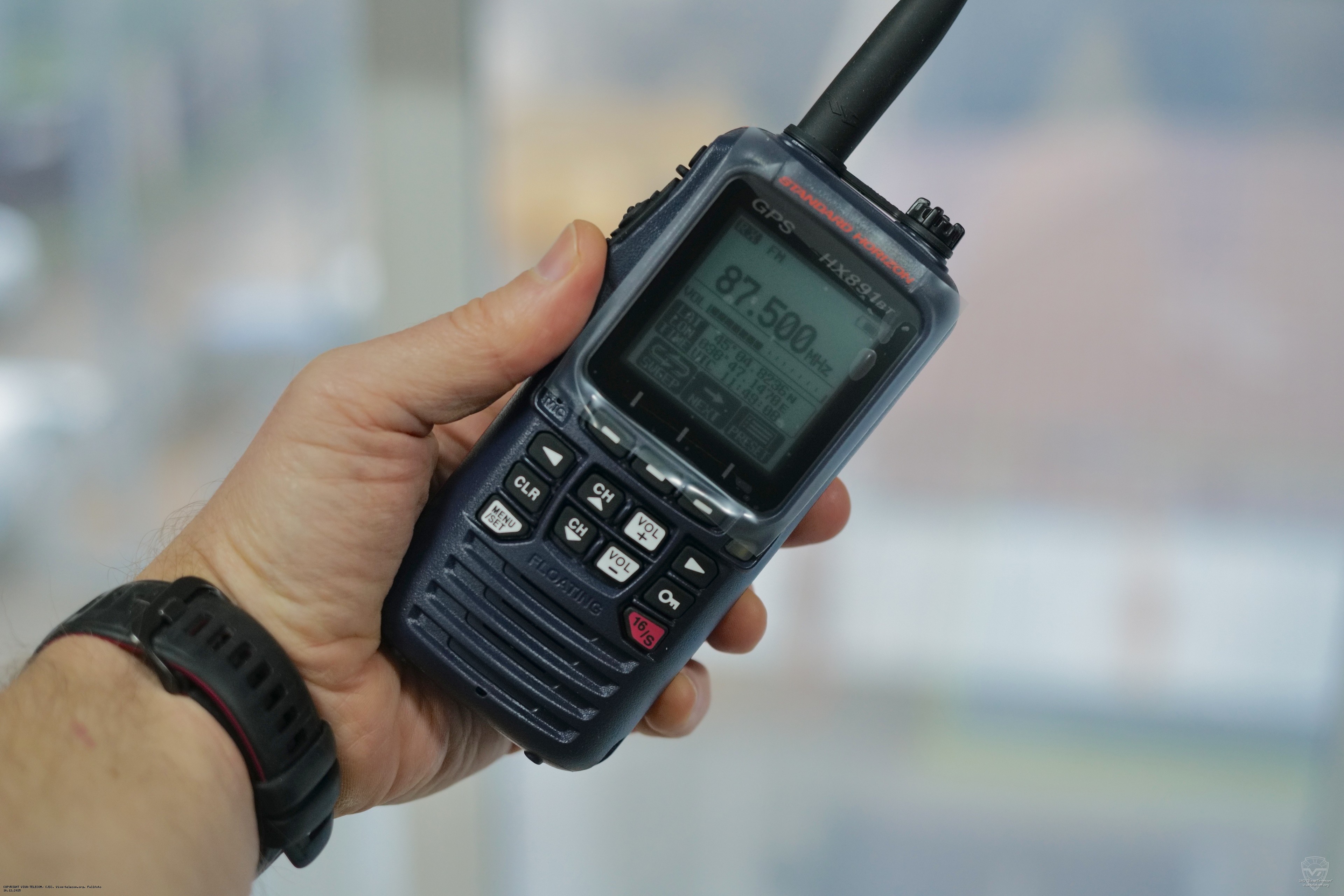 FM �������� � ������������ Standard Horizon HX-891BT