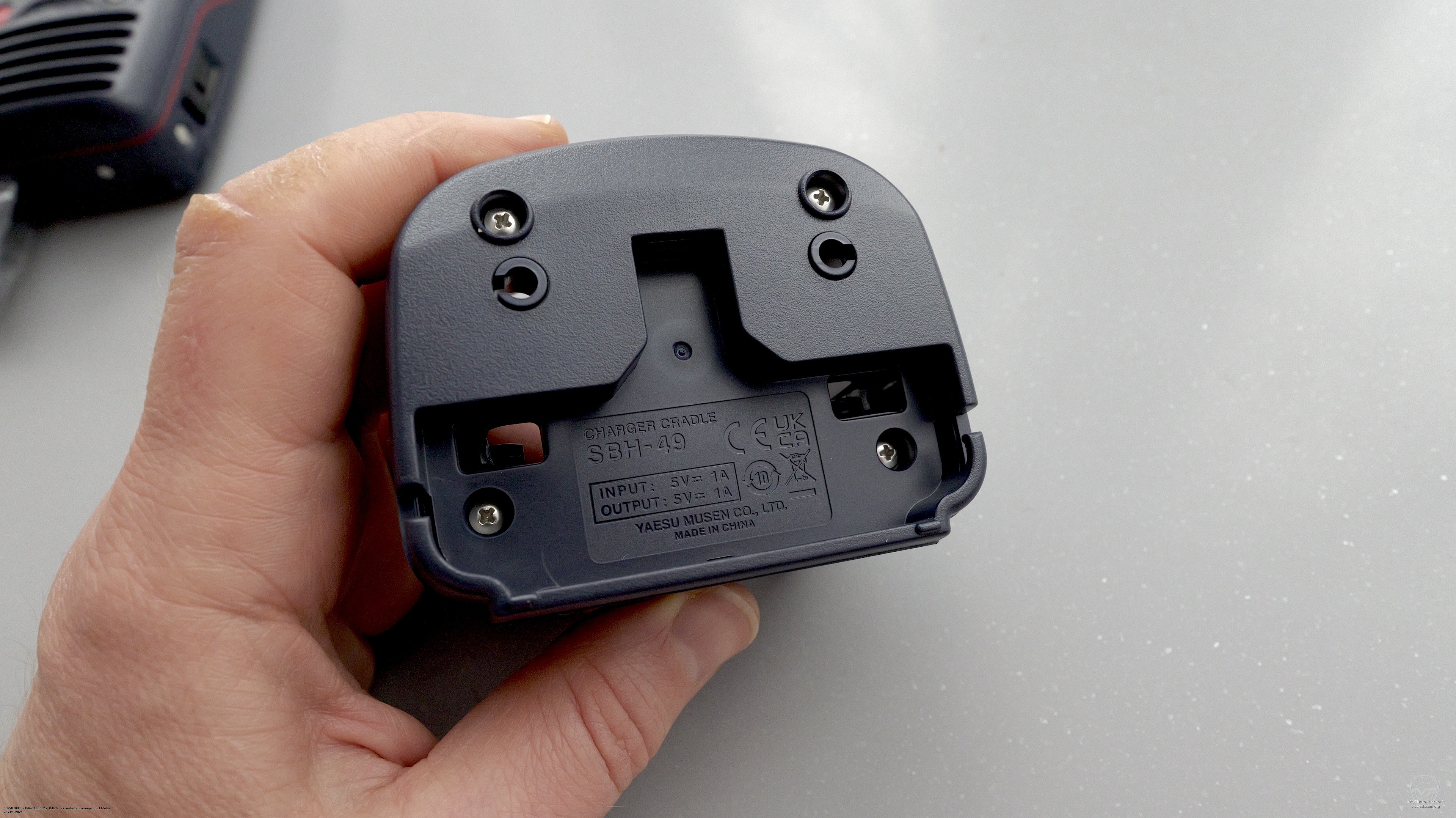 Стакан зарядки SBH-49 для радиостанции Standard Horizon HX-320. Standard Horizon HX-320 Стакан зарядки SBH-49 для радиостанции Standard Horizon HX-320