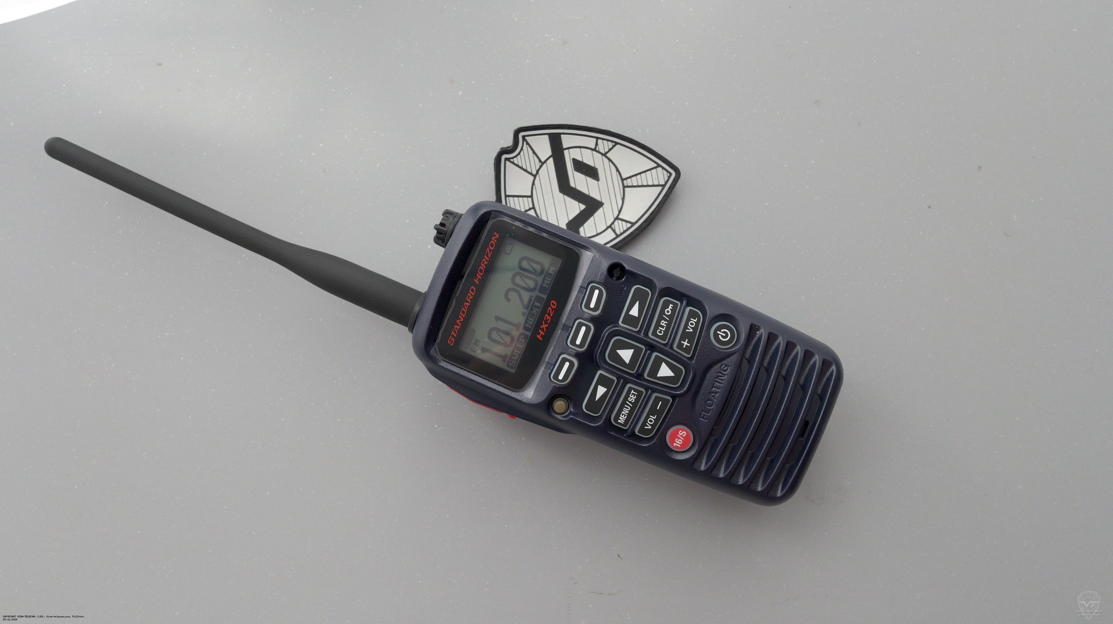 ������������ � FM ���������� - Standard Horizon HX-320