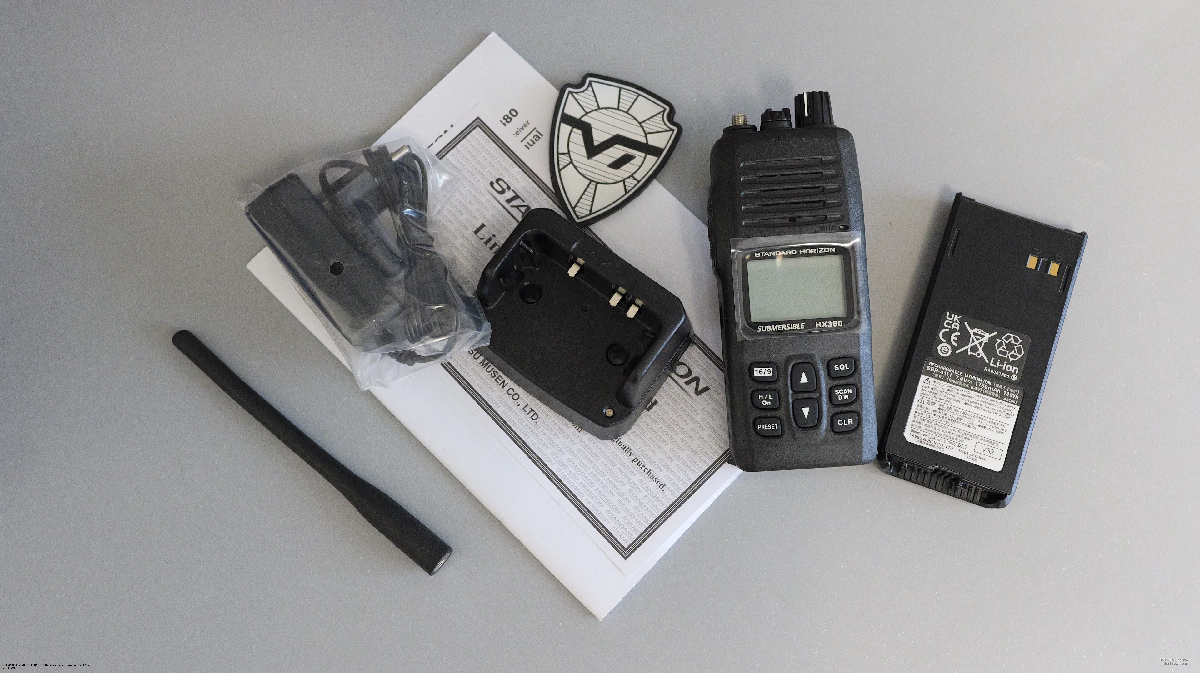 ������������ ������������ Standard Horizon HX380