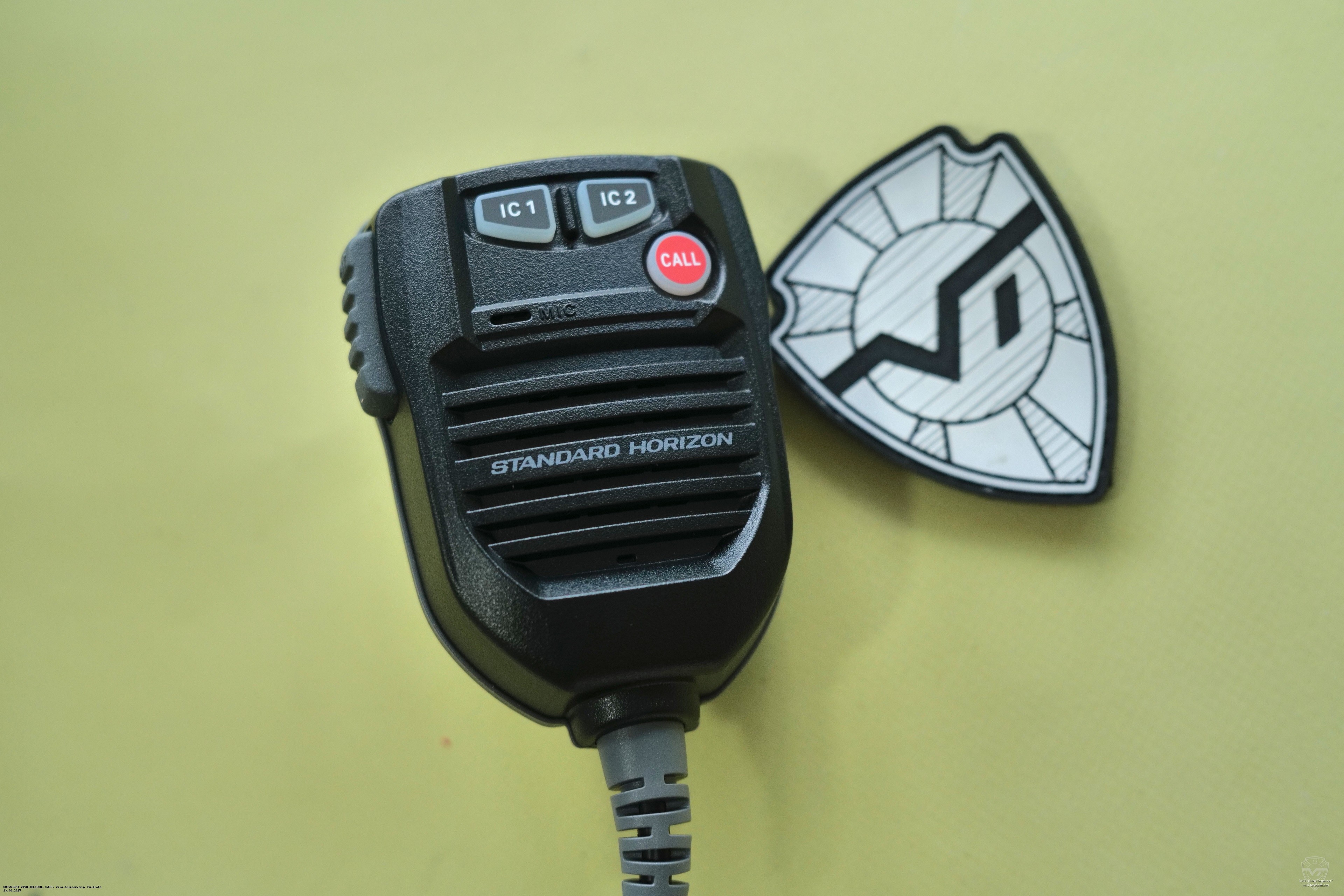 �������� ������� ���������� Standard Horizon VLH-3000A