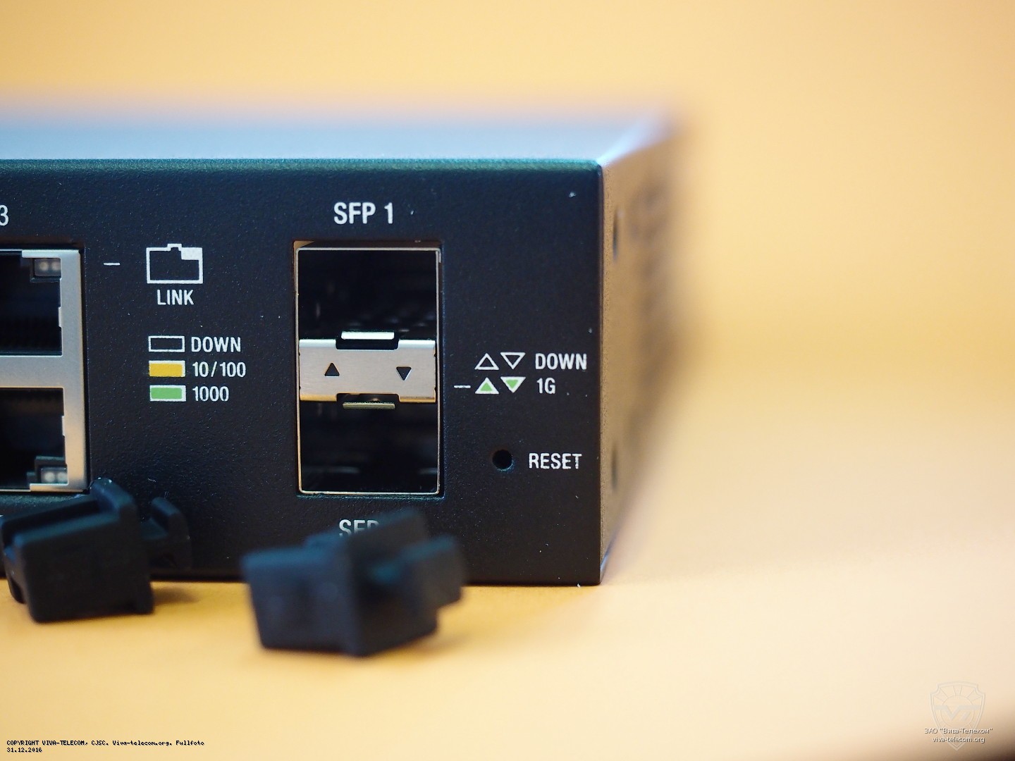 2x 1 ����/� SFP Ethernet ����� �� �������� ������ Ubiquiti EdgeSwitch 24 Lite