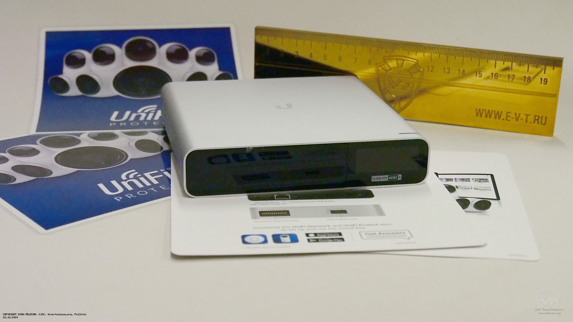 �������� �������� ����������� WiFi ���� - Ubiquiti UniFi Cloud Key Gen2 Plus