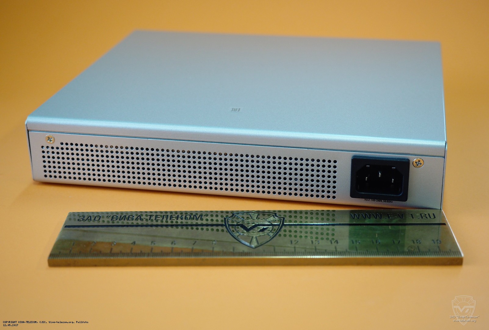 ������ �������, ������ ������� Ubiquiti Unifi Switch 8-150W