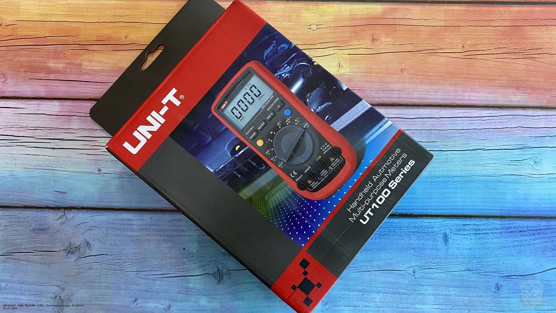 Упаковка прибора UNI-T UT109. UNI-T UT109 Упаковка прибора UNI-T UT109