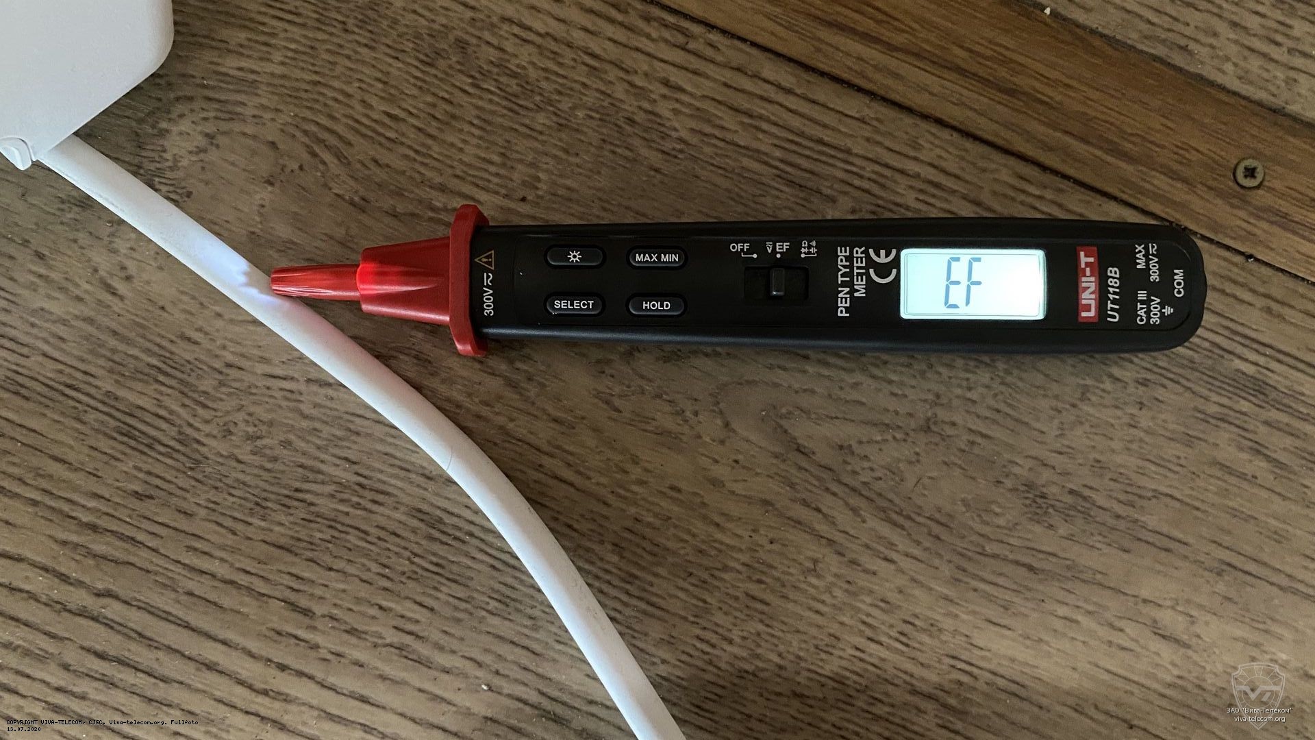 ��������� ���������� UNI-T UT118B