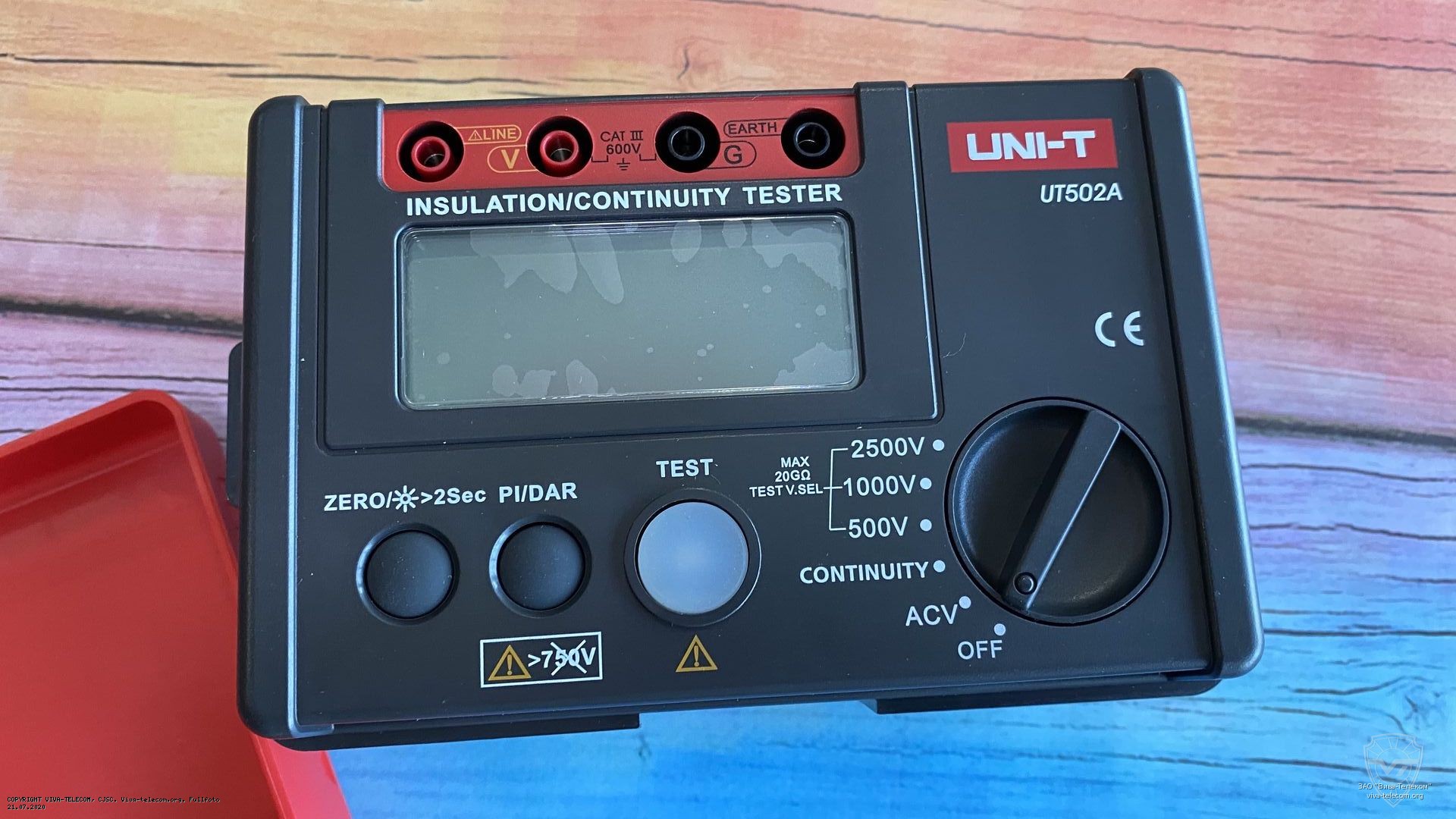 �������� ������ ������� UNI-T UT502A