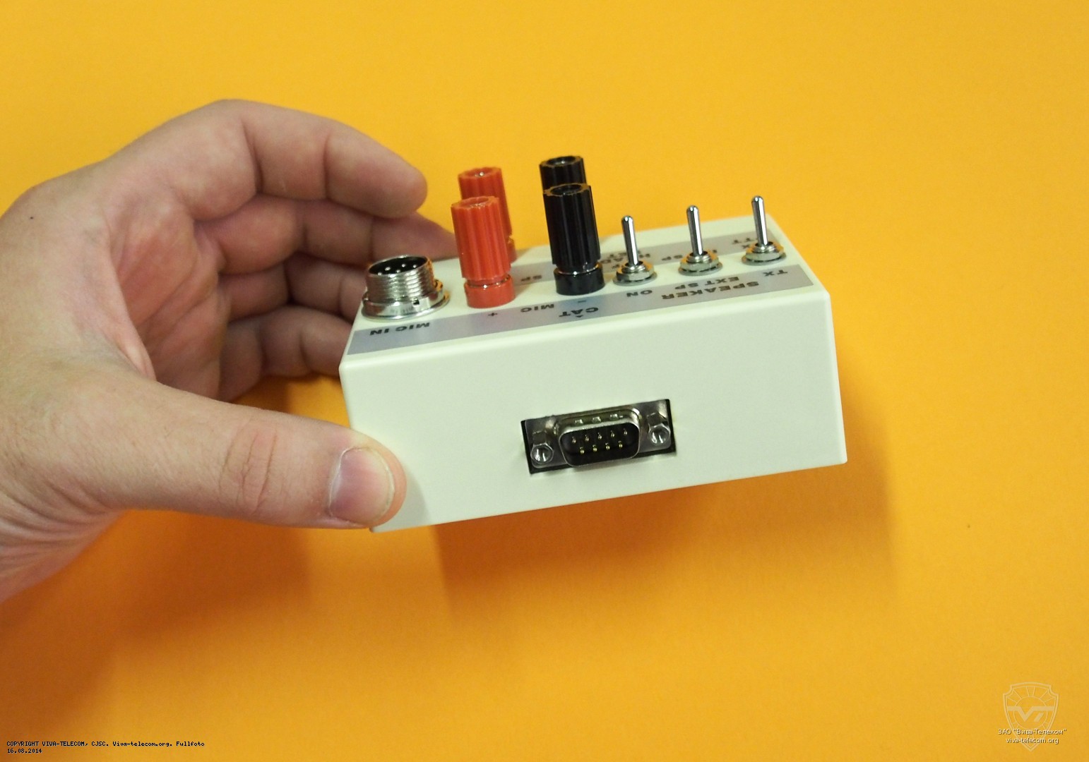 ���� RS-232 ������������� Vertex Standard SVC-1200