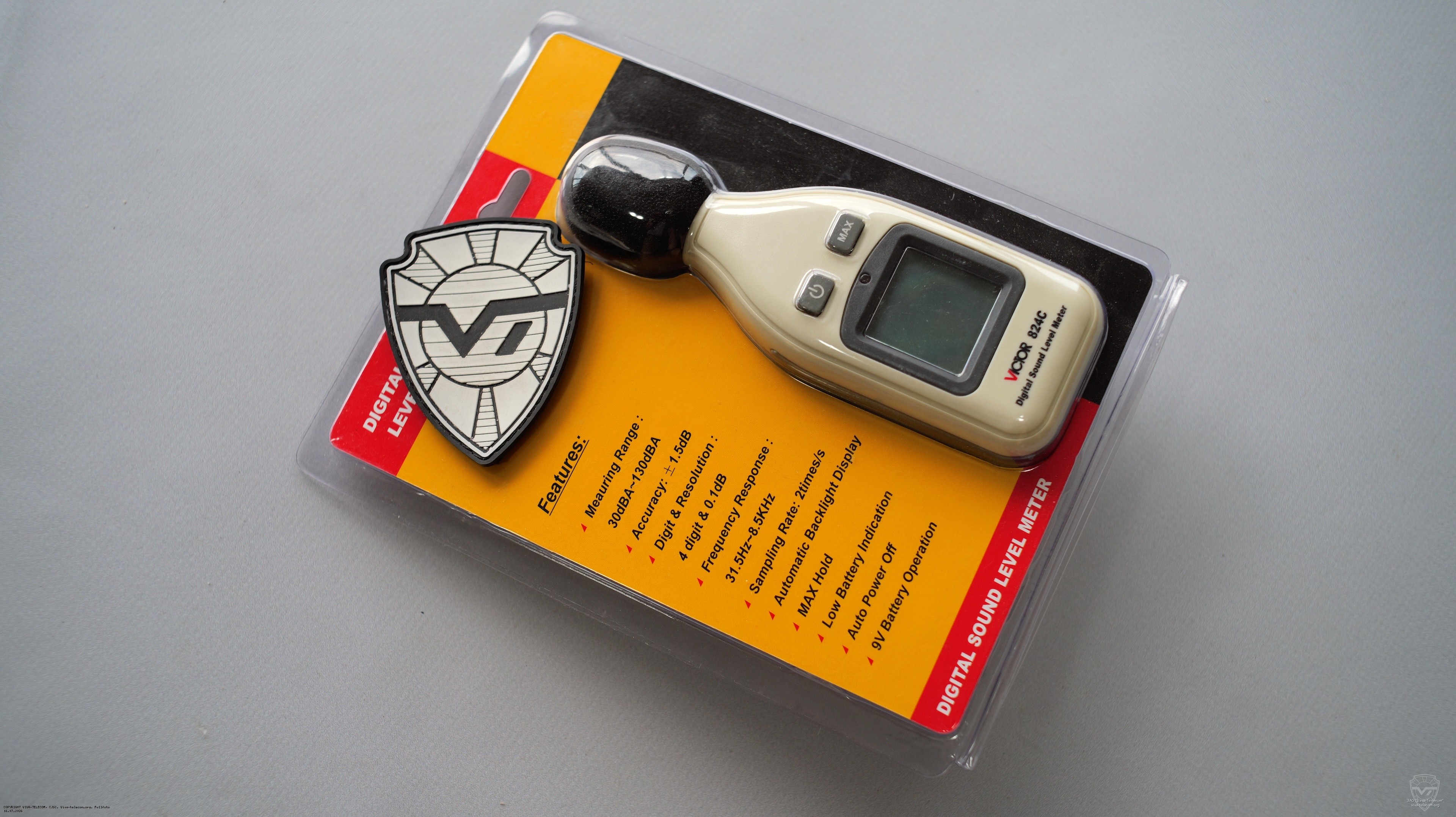 ������� Victor 824C