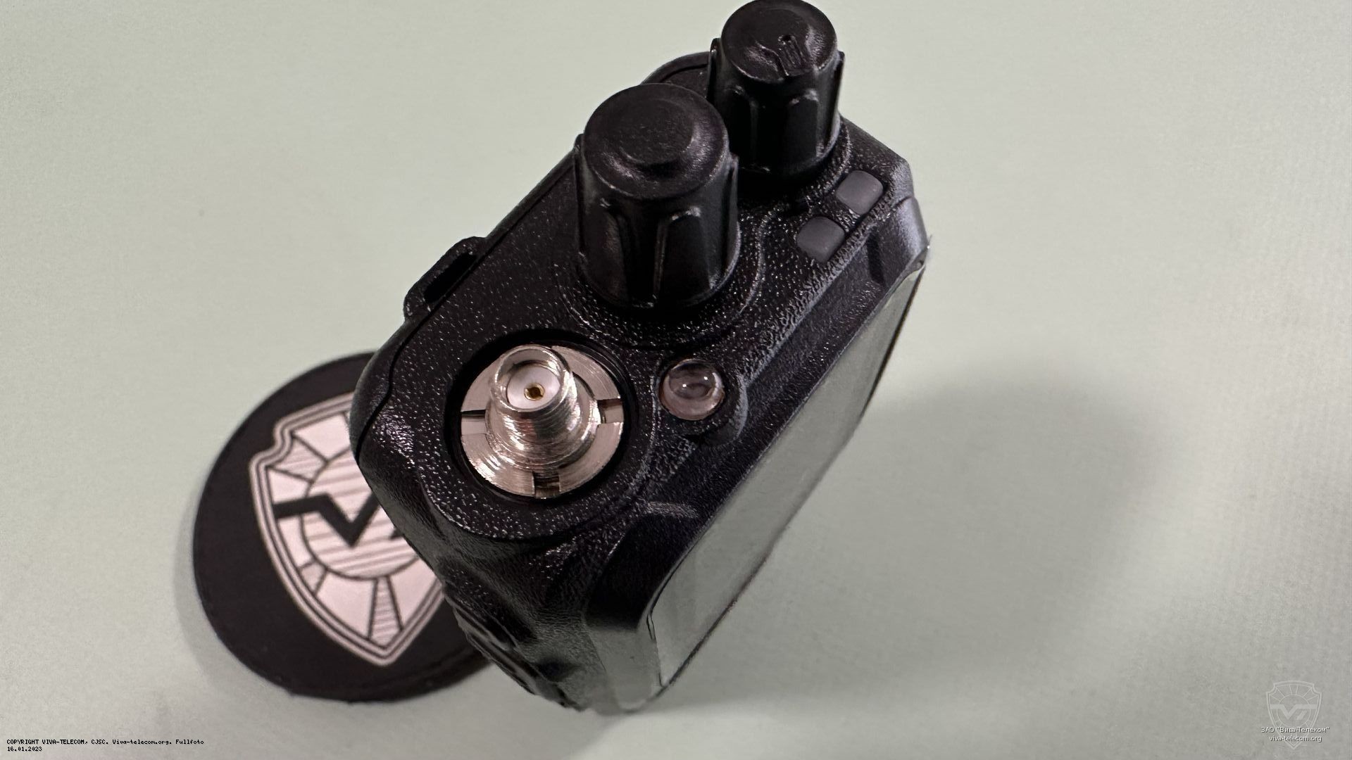 Вид радиостанции Wouxun KG-UV8Q сверху. Wouxun KG-UV8Q Вид радиостанции Wouxun KG-UV8Q сверху