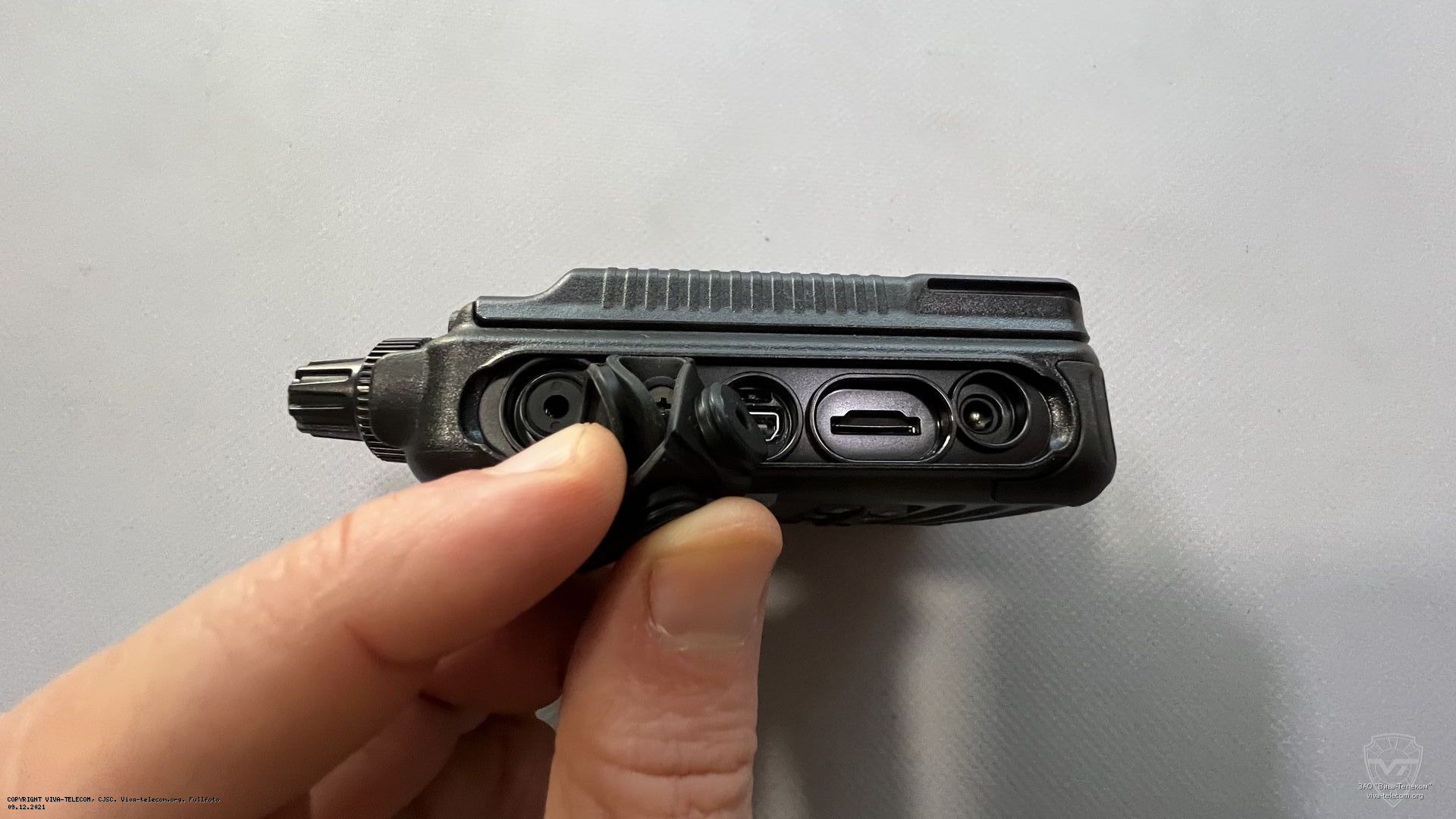 ��� ������������ Yaesu FT-5D ������