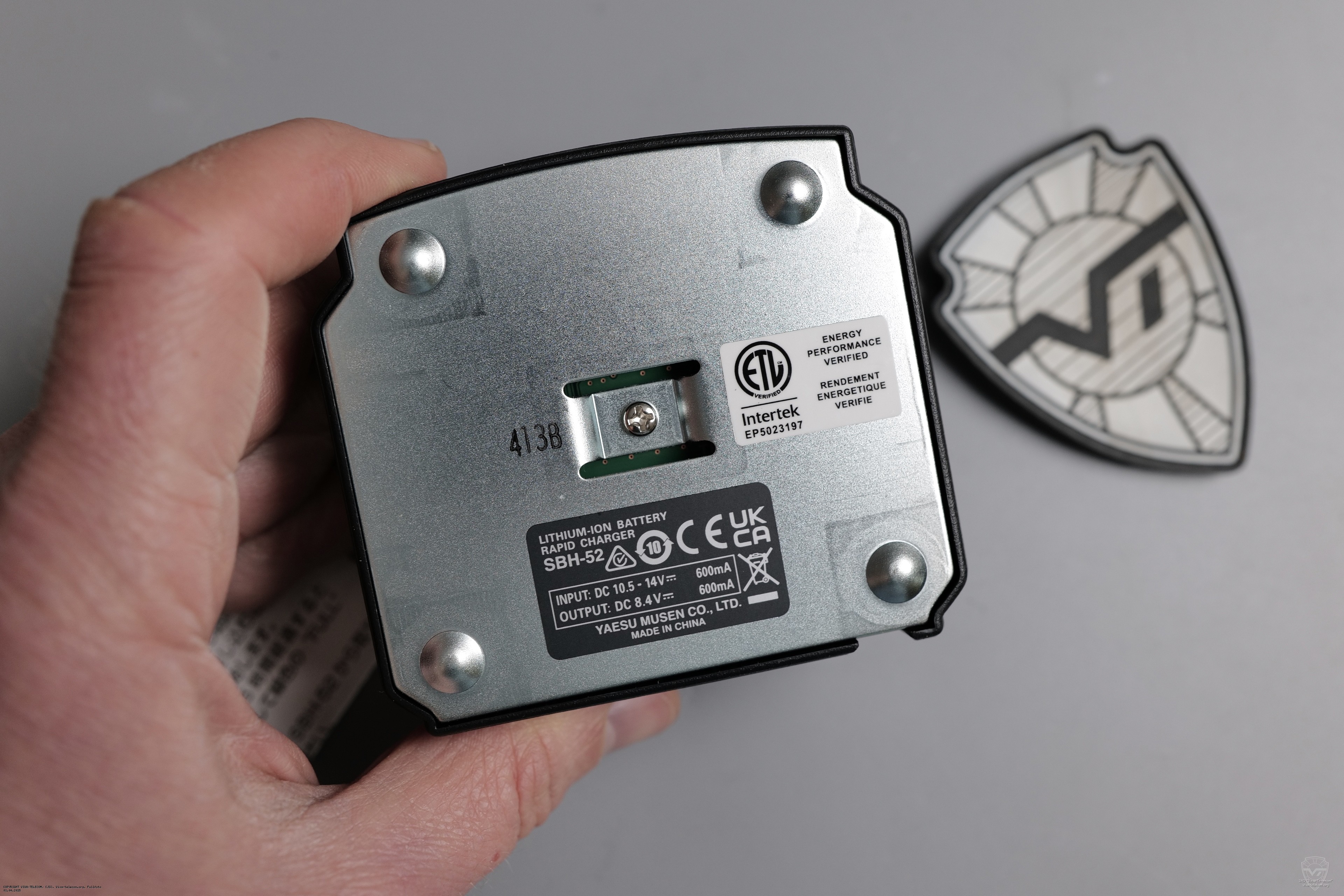 ����������� ������ ������� Yaesu SBH-52