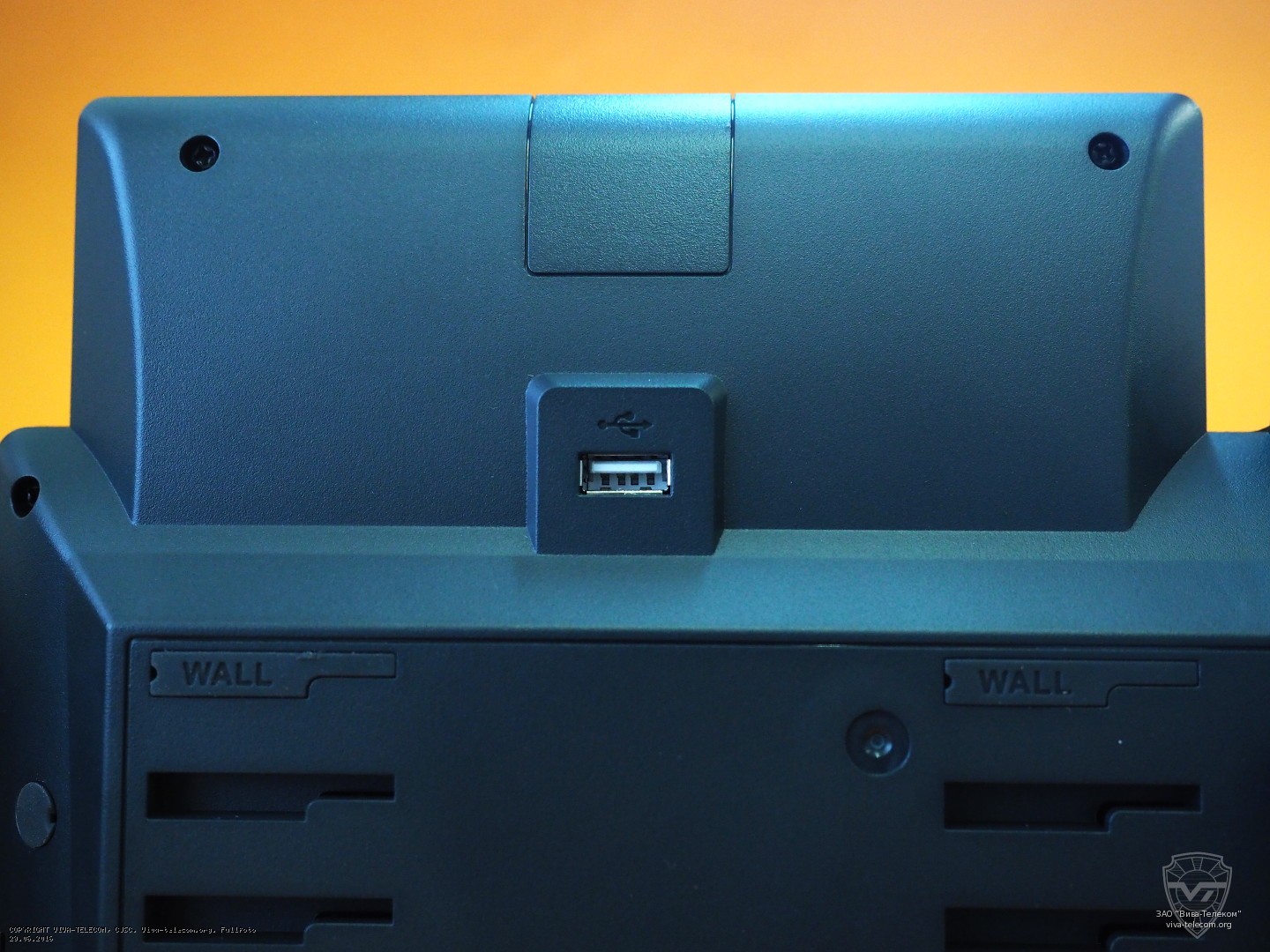 USB 2.0 ���� � �������� Yealink SIP-T48G