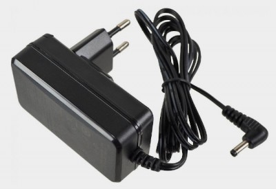 Зарядные устройства Yaesu SAD-25 Yaesu SAD-25