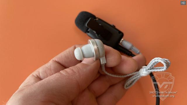 ������� ��������� Icom HM-153LA