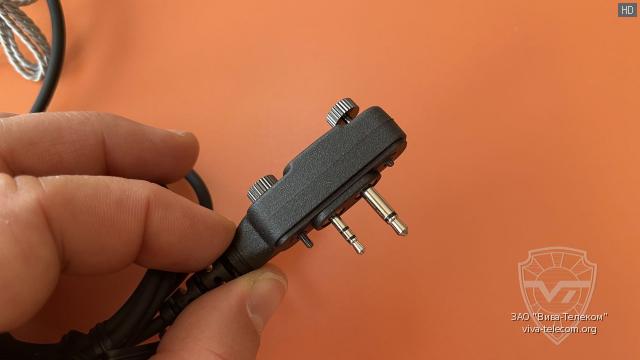 ������ ��������� Icom HM-153LA