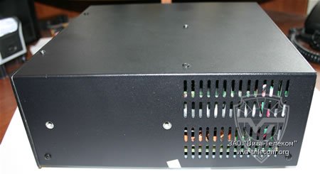    Icom IC-M802.
