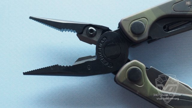   Leatherman Charge+ Forest Camo