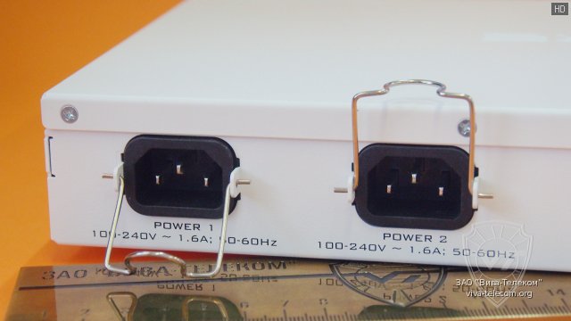 Разъемы подключения кабелей питания в Mikrotik CCR1009-7G-1C-1S-plus