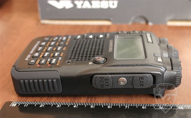   Yaesu VX-8R    